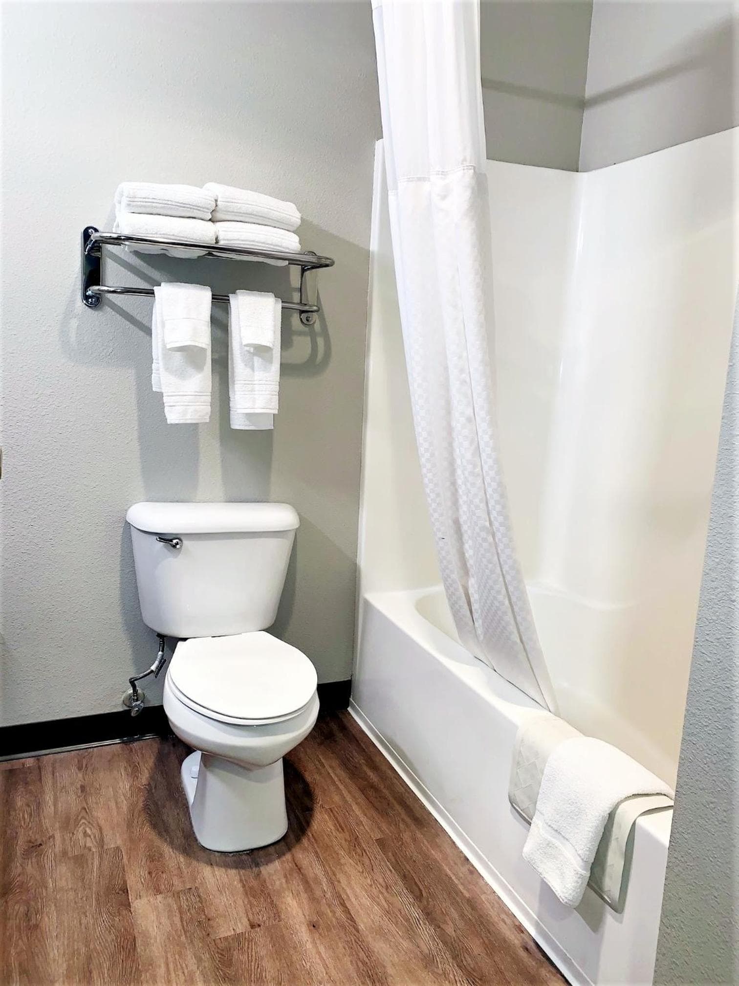 Days Inn by Wyndham Bernalillo gallery photo in Bernalillo, NM — image 36