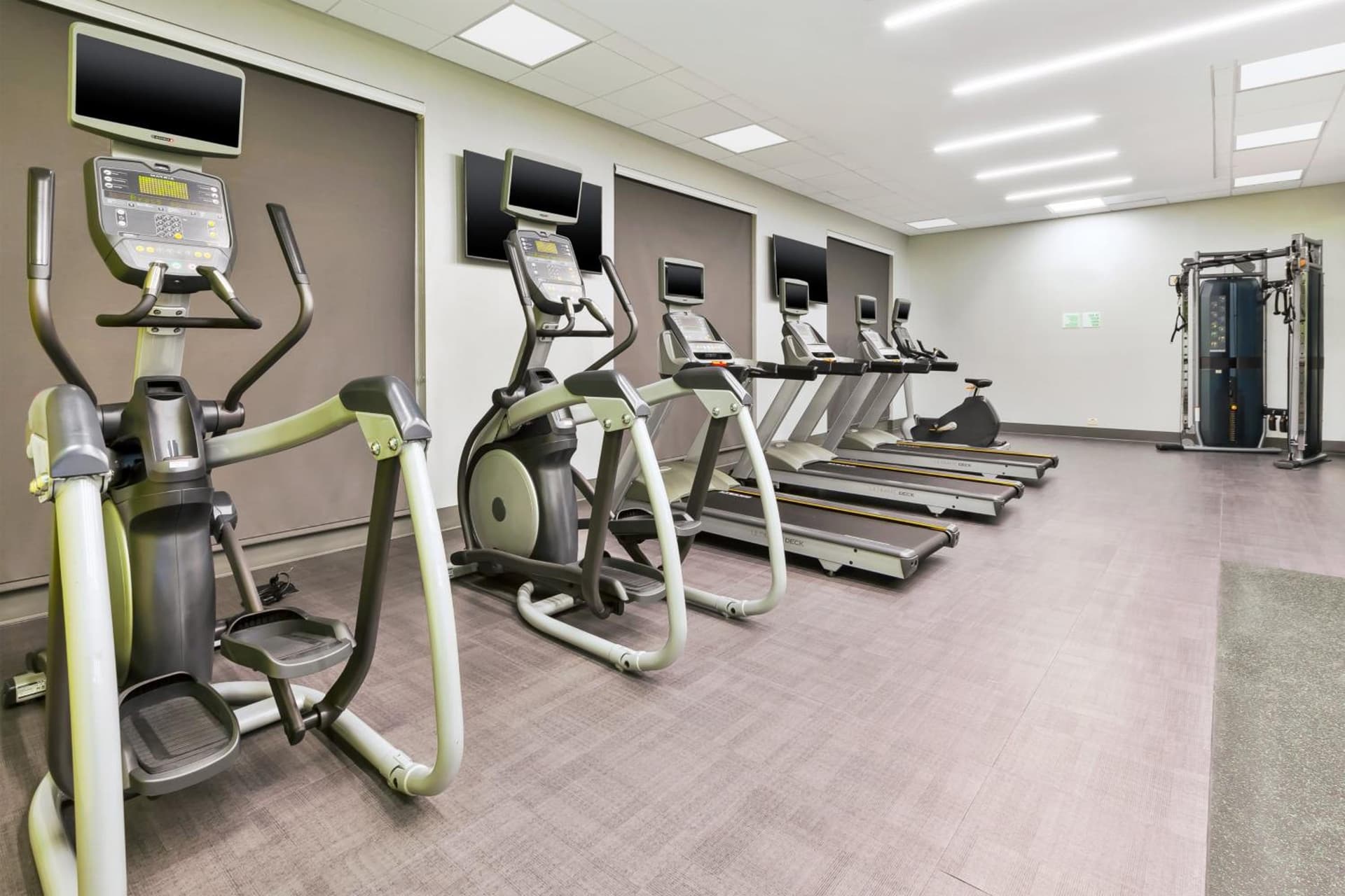 Holiday Inn & Suites - Toledo Southwest - Perrysburg by IHG gallery photo in Perrysburg, OH — image 42