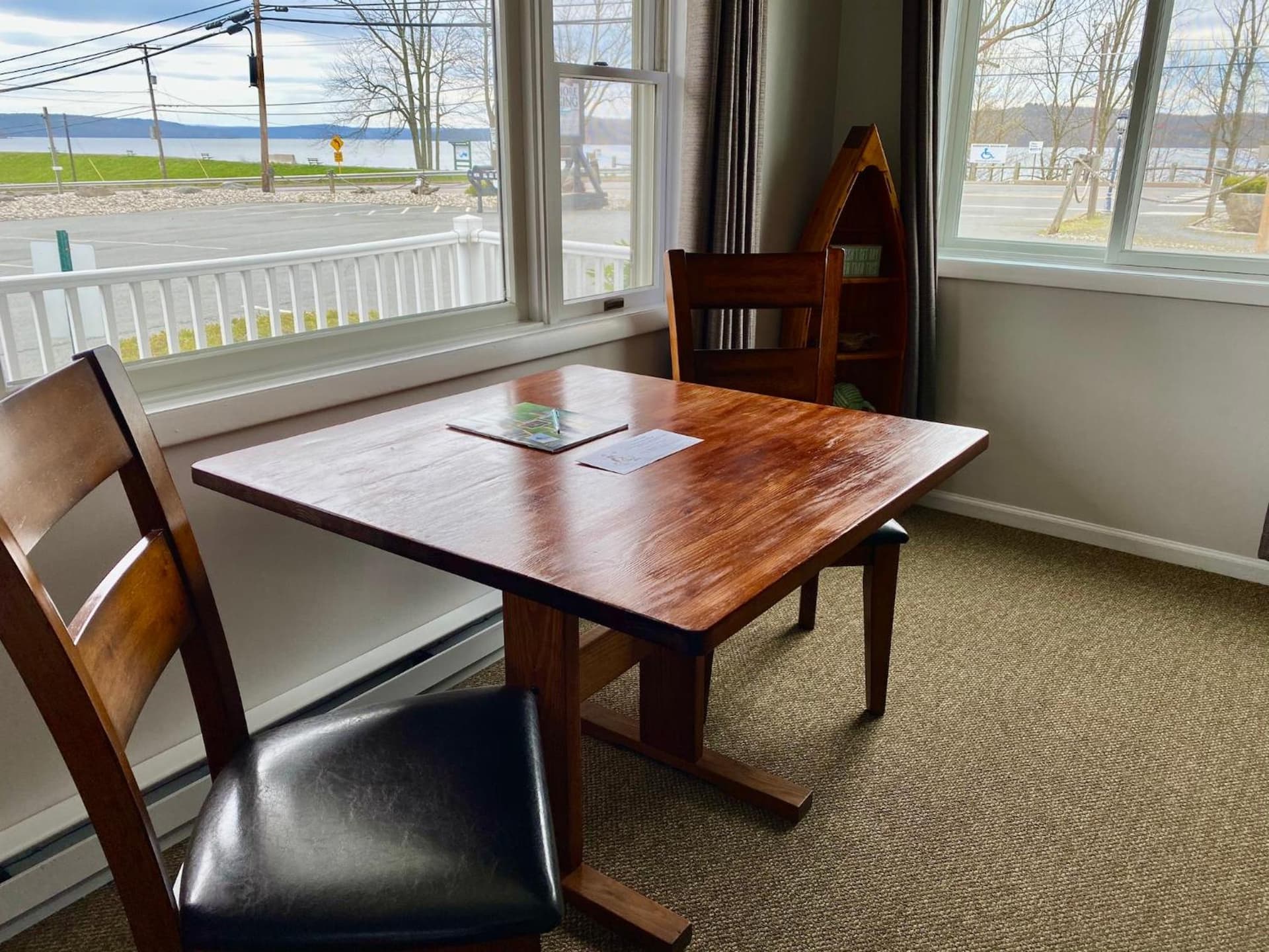 East Shore Lodging interior in Hawley, PA — gallery photo 2