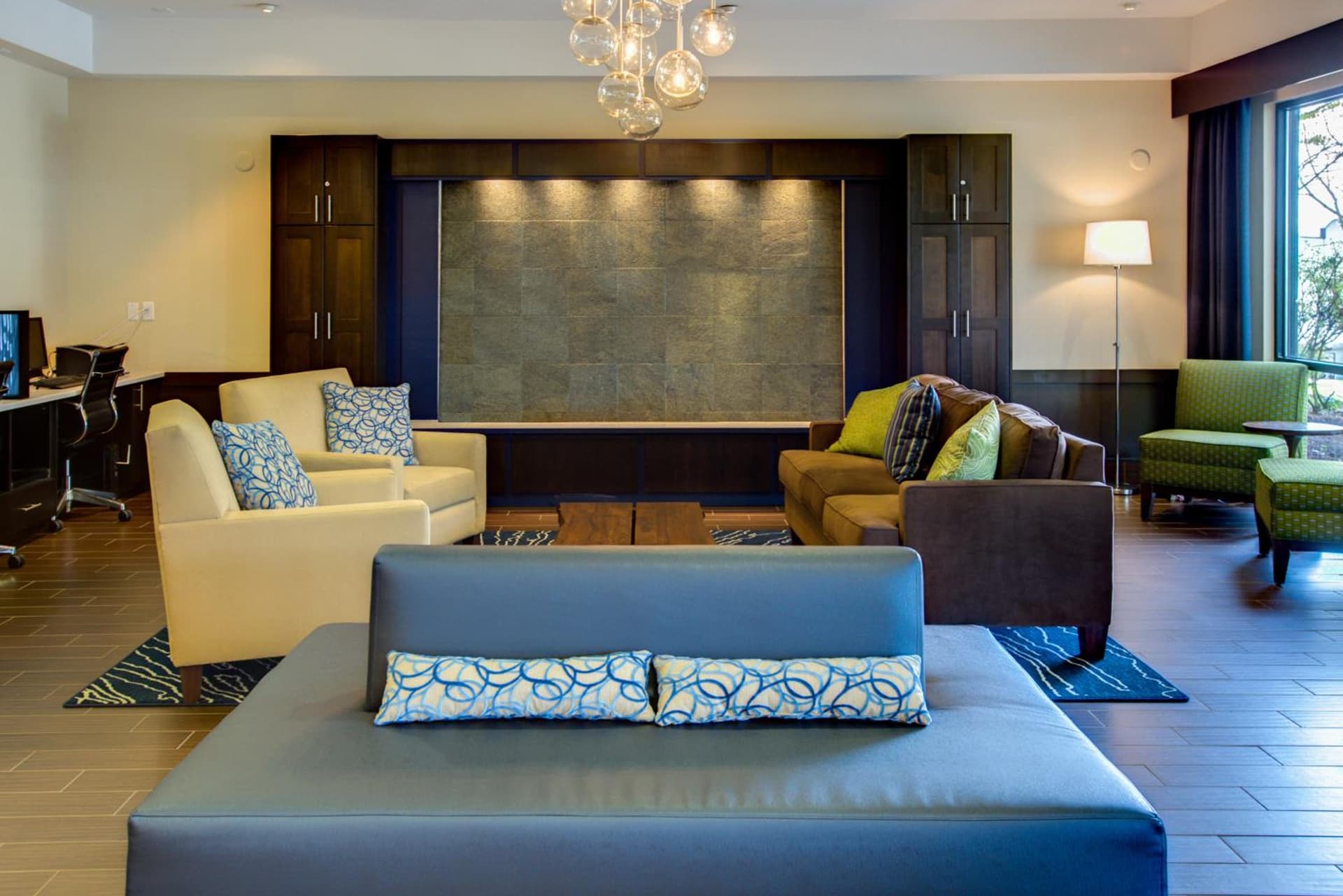 Holiday Inn Express Bellingham by IHG gallery photo in Bellingham, WA — image 19