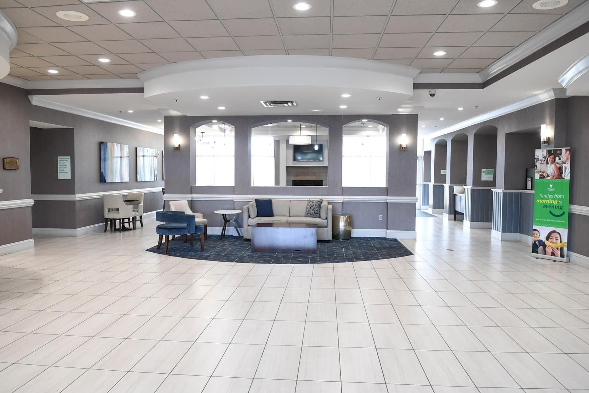 Holiday Inn Valdosta Conference Center by IHG interior in Valdosta, GA — gallery photo 2