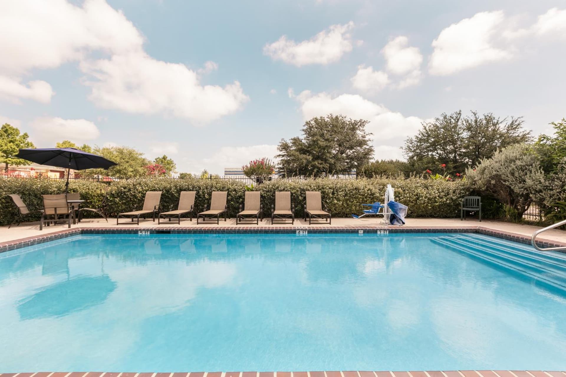 Super 8 by Wyndham Grapevine/DFW Airport Northwest gallery photo in Grapevine, TX — image 32