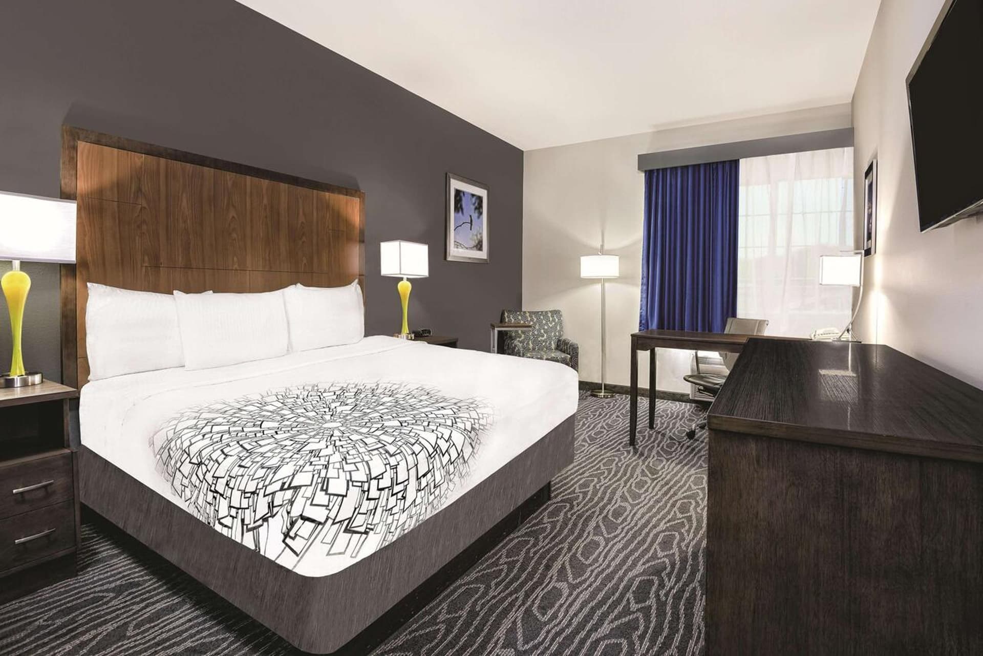 La Quinta Inn & Suites by Wyndham Mercedes Outlet Mall gallery photo in Mercedes, TX — image 16