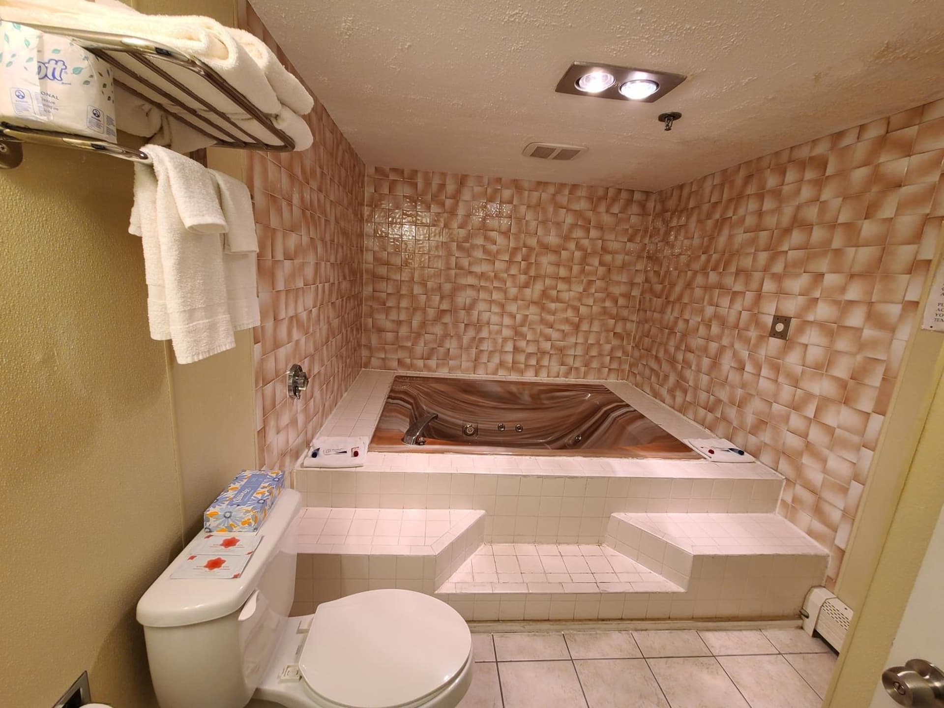 Hampton Village Inn gallery photo in Hampton, NH — image 18