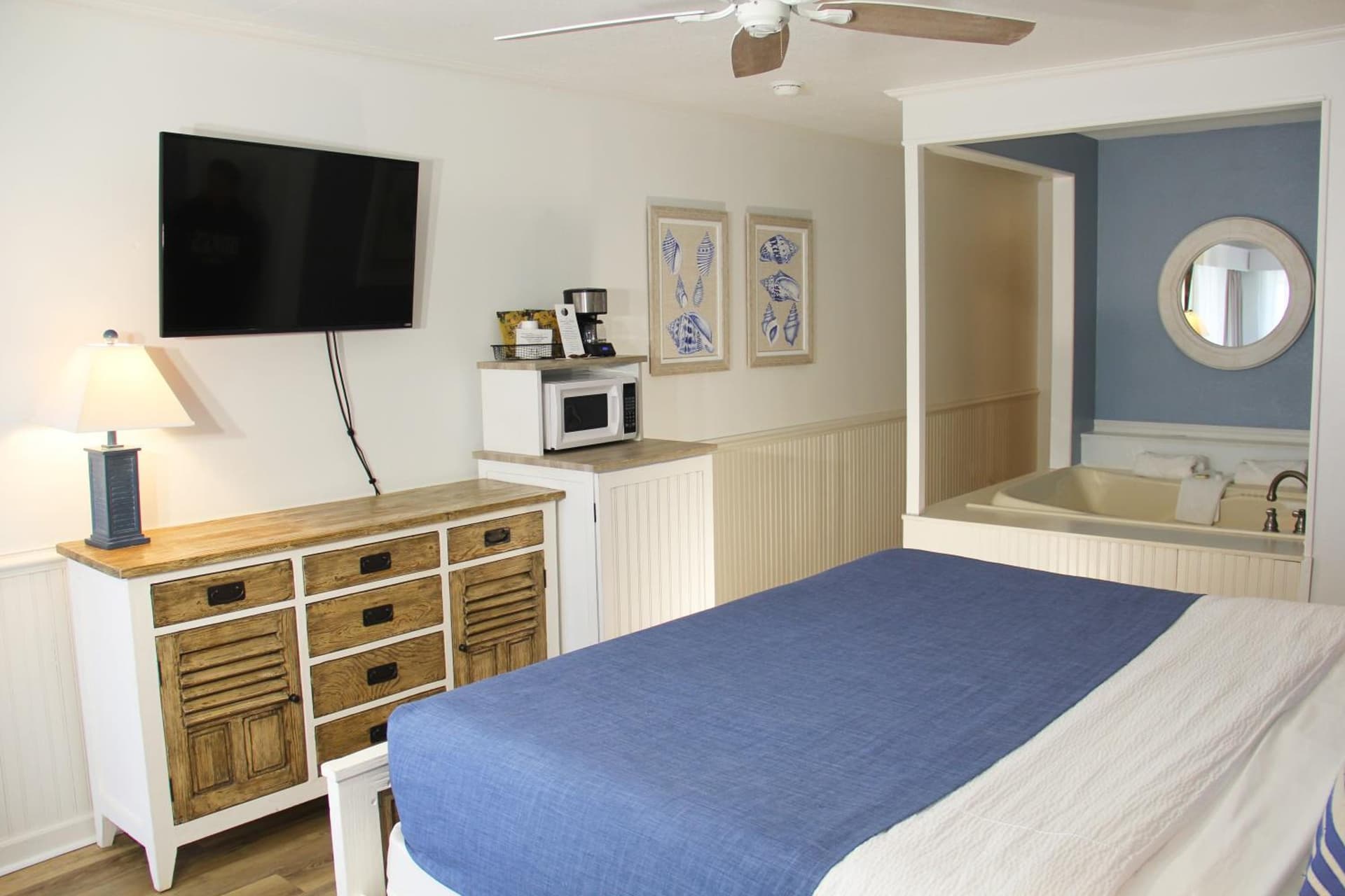 Surf Side Hotel property views in Nags Head, NC — gallery photo 3