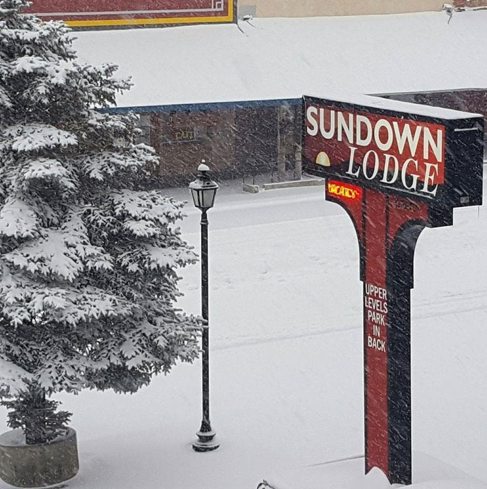 Sundown Lodge property views in Eureka, NV — gallery photo 3