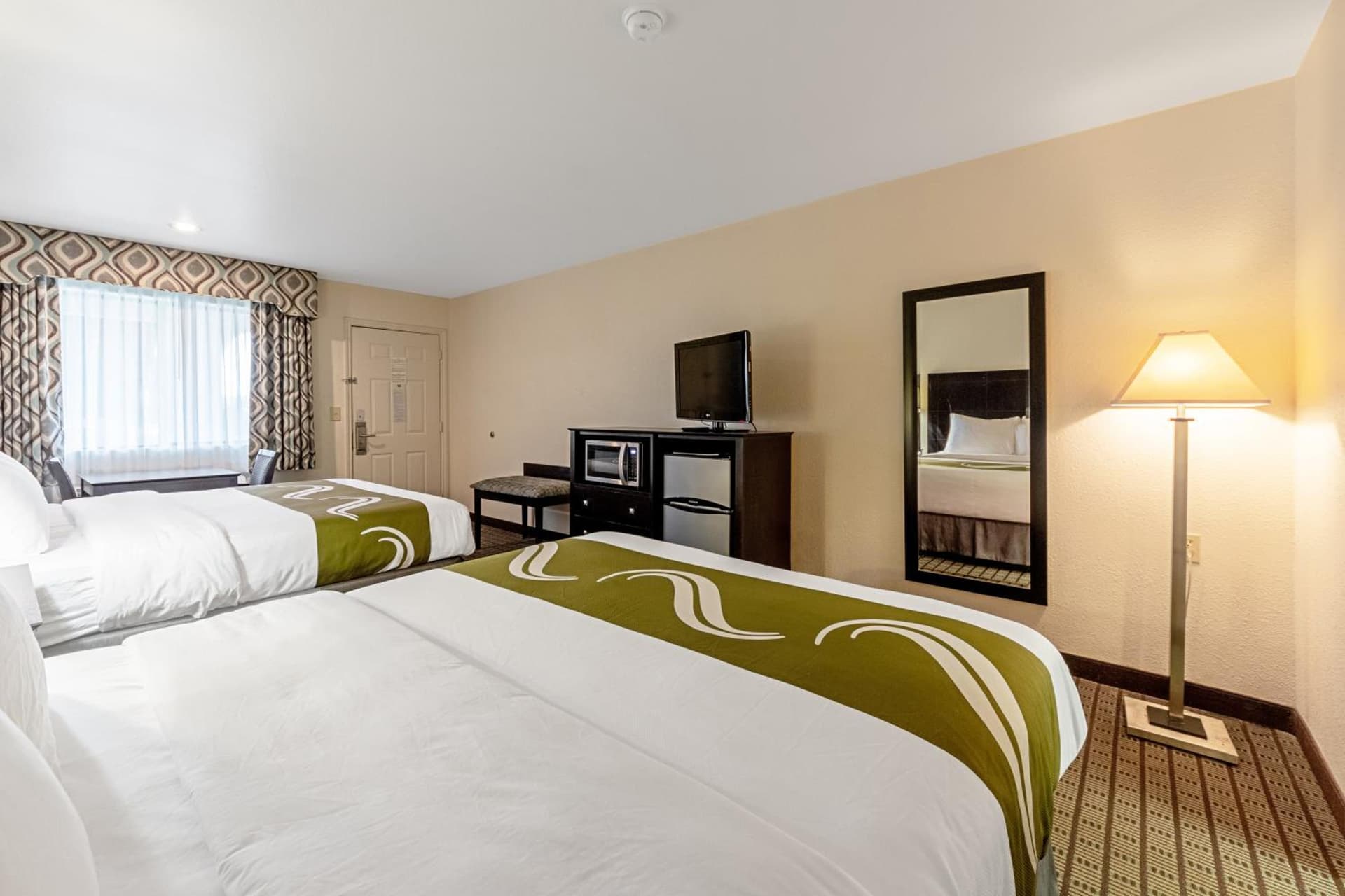 Quality Inn Three Rivers interior in Three Rivers, TX — gallery photo 2