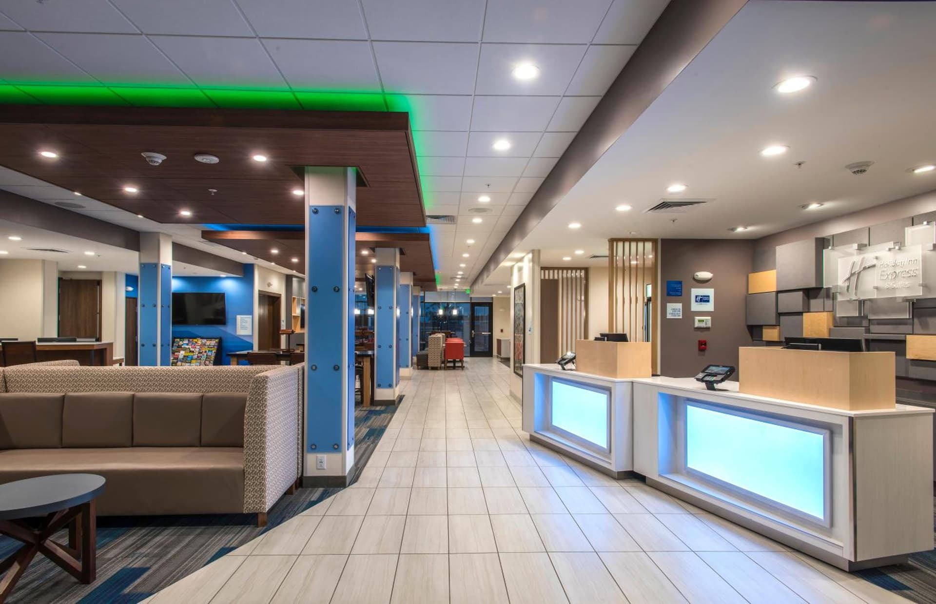Holiday Inn Express & Suites - Phoenix North - Happy Valley by IHG gallery photo in Phoenix, AZ — image 14