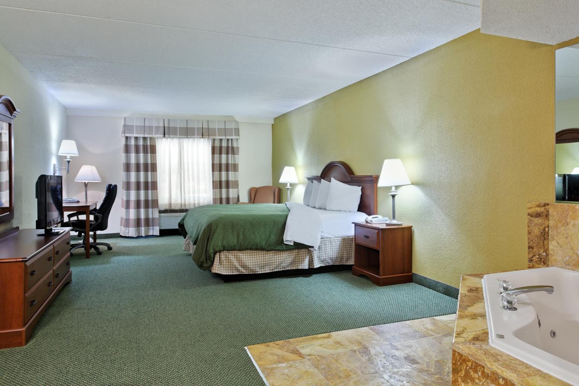 Country Inn & Suites by Radisson, Charlotte University Place, NC gallery photo in Charlotte, NC — image 12