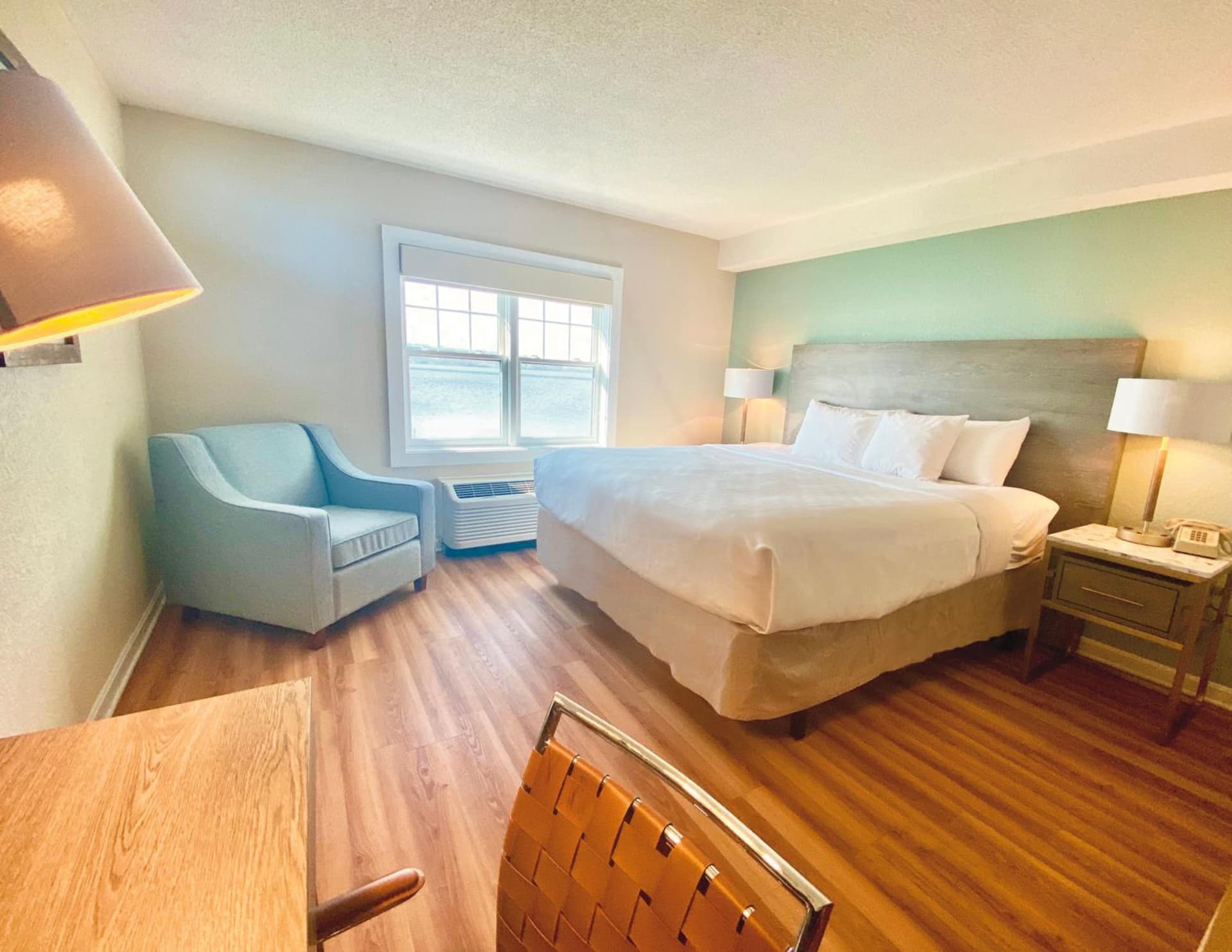 Atlantic Beach Hotel Newport property views in Middletown, RI — gallery photo 3