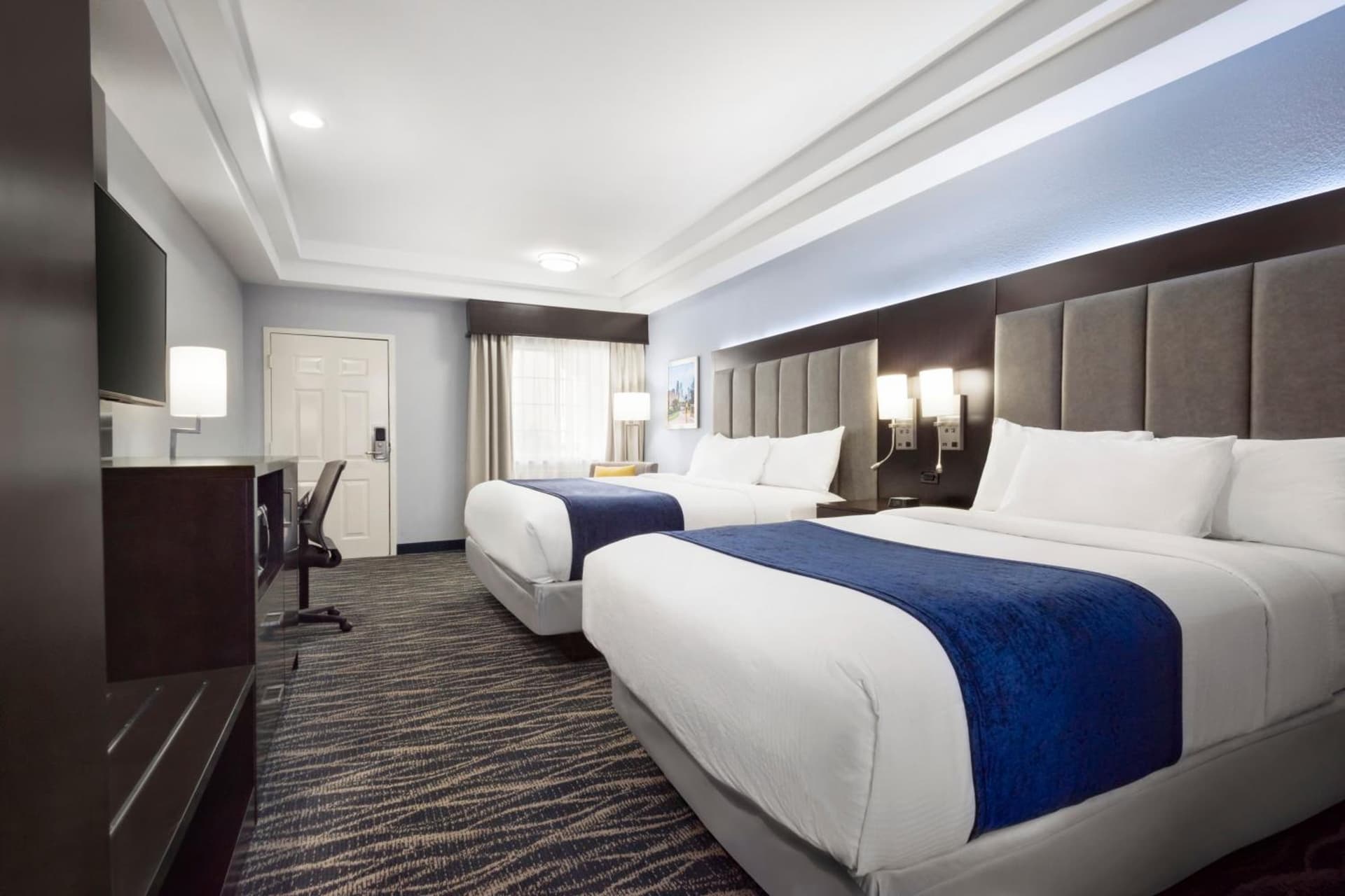 Days Inn & Suites by Wyndham Houston Hobby Airport gallery photo in Houston, TX — image 59