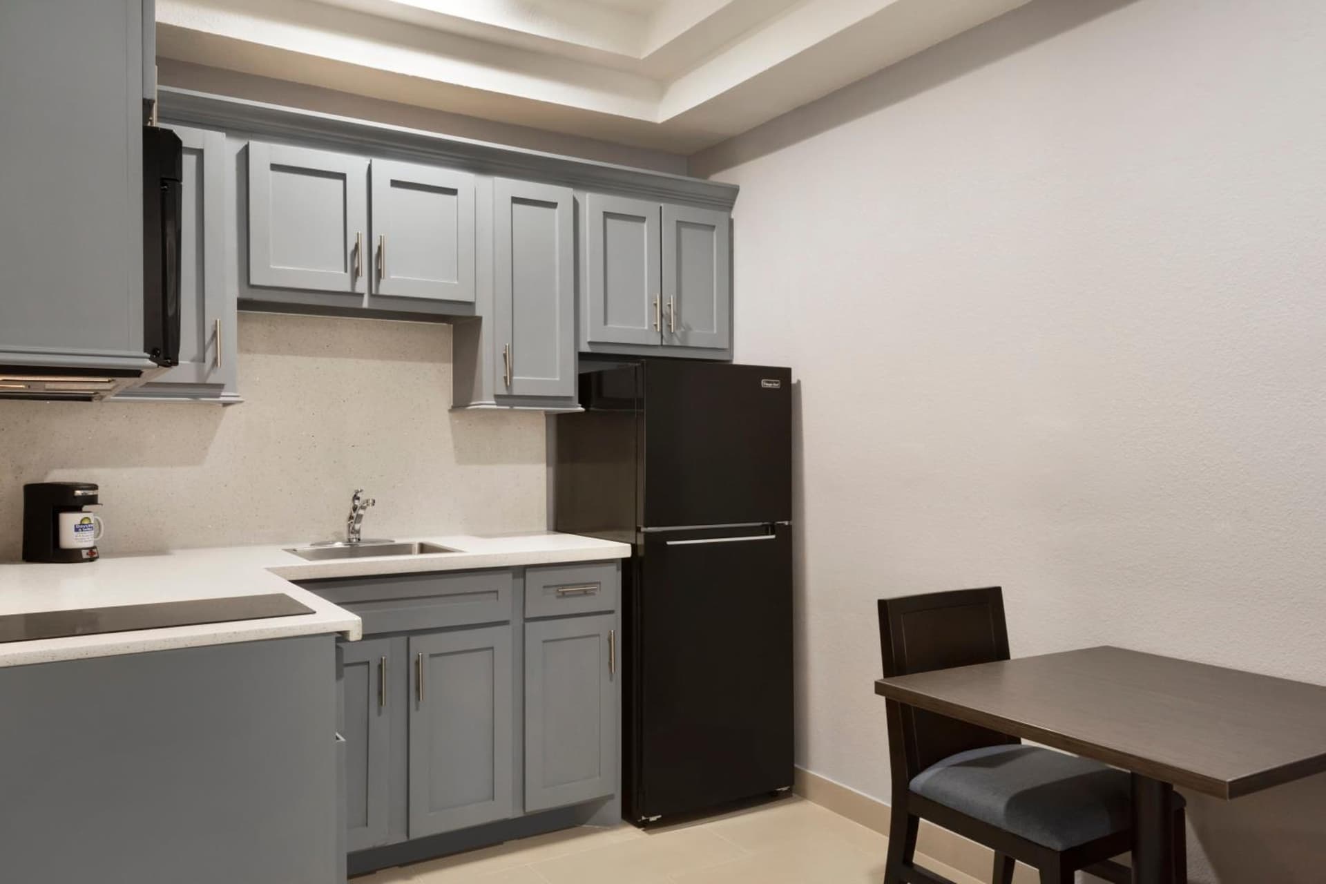 Days Inn & Suites by Wyndham Houston Hobby Airport gallery photo in Houston, TX — image 43