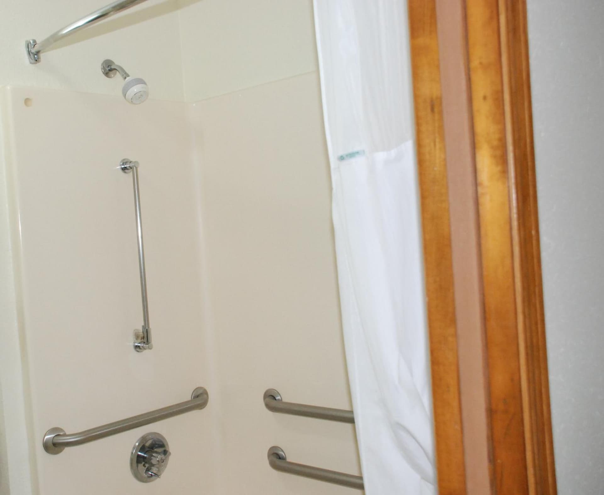 Days Inn by Wyndham Dyersburg property views in Dyersburg, TN — gallery photo 3