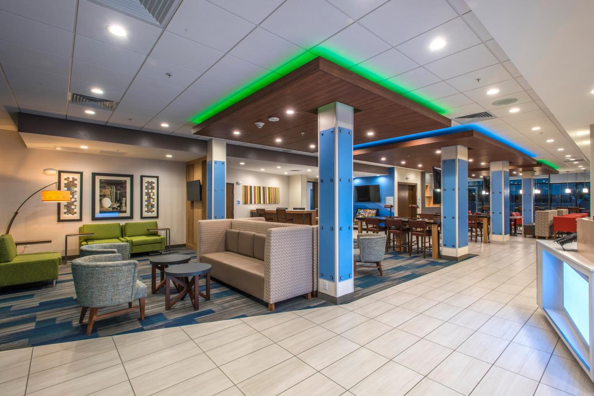 Holiday Inn Express & Suites - Phoenix North - Happy Valley by IHG gallery photo in Phoenix, AZ — image 16