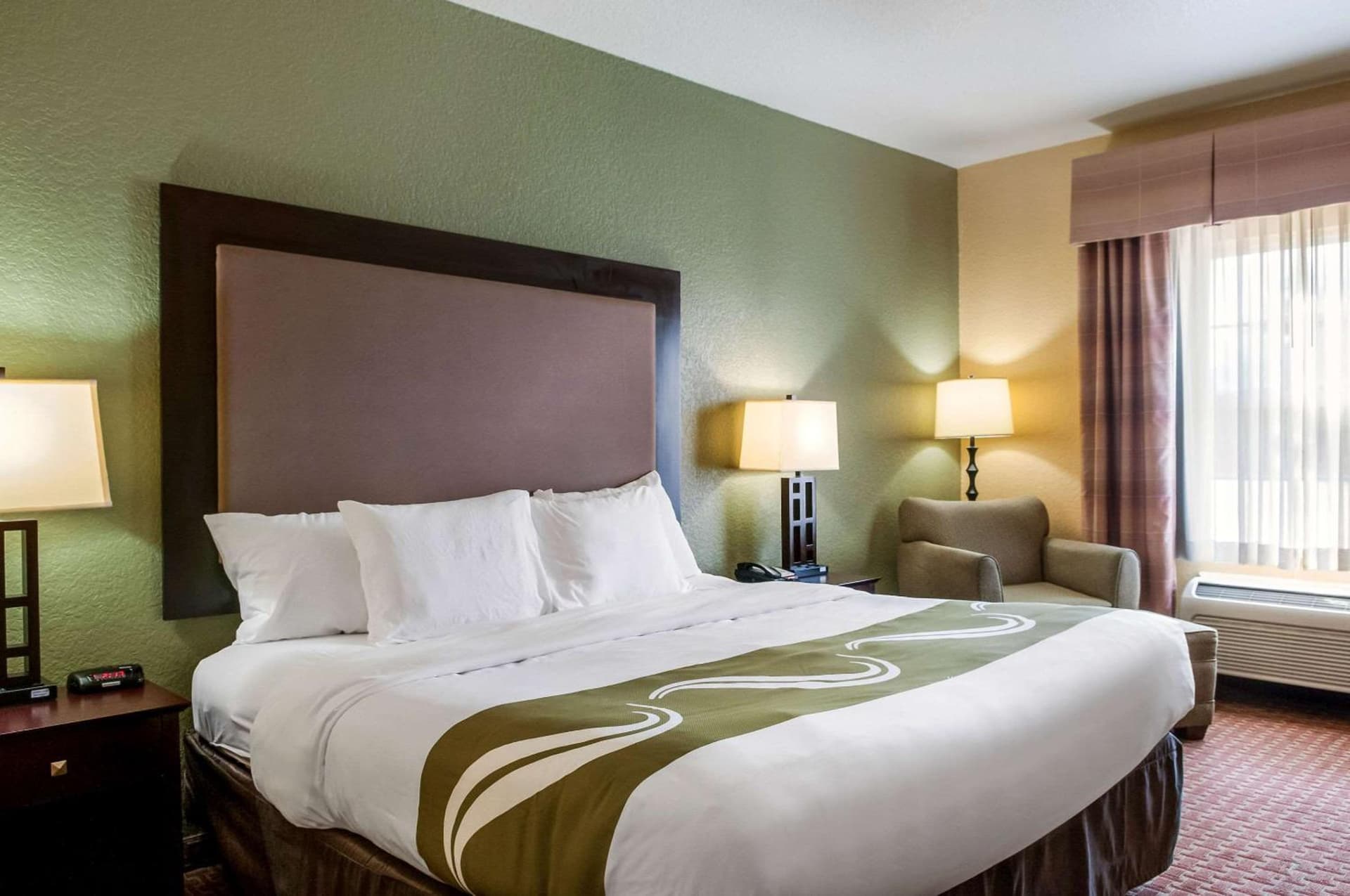 Quality Inn & Suites Slidell interior in Slidell, LA — gallery photo 2