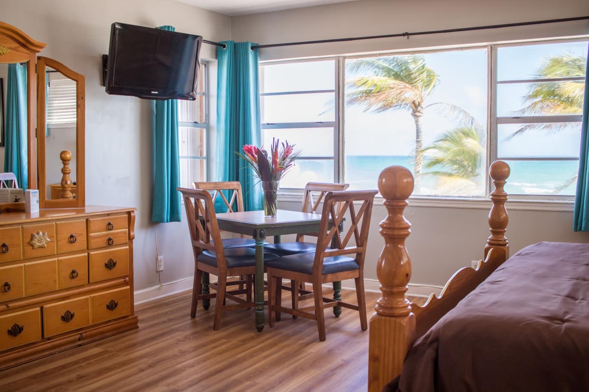 Riptide Oceanfront Hotel gallery photo in Hollywood, FL — image 42