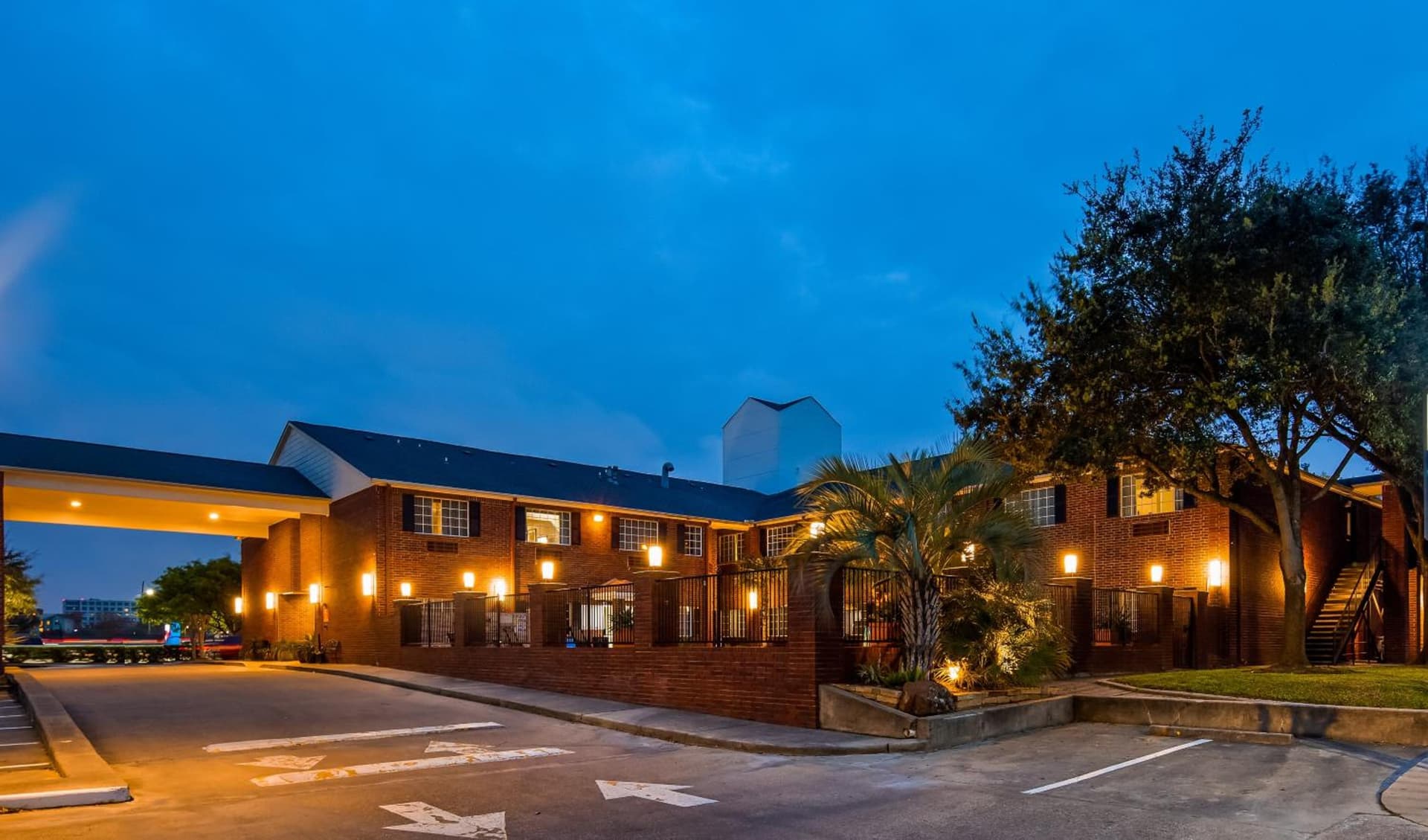 Studio 6 Houston, TX - Westchase featured exterior or lobby in Houston, TX — similar hotel