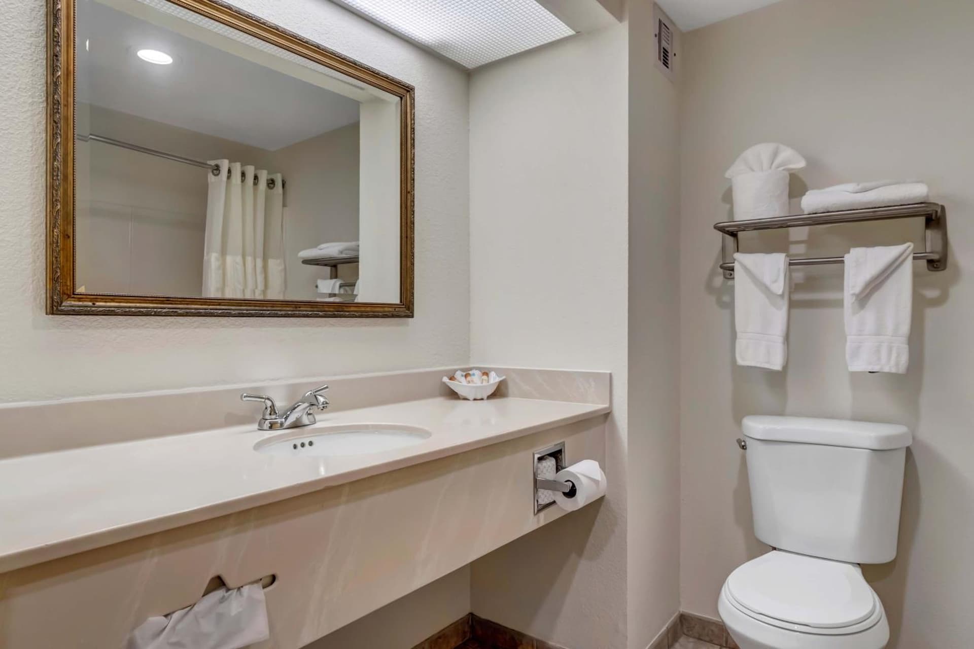 Hutchinson Island Hotel gallery photo in Fort Pierce, FL — image 20