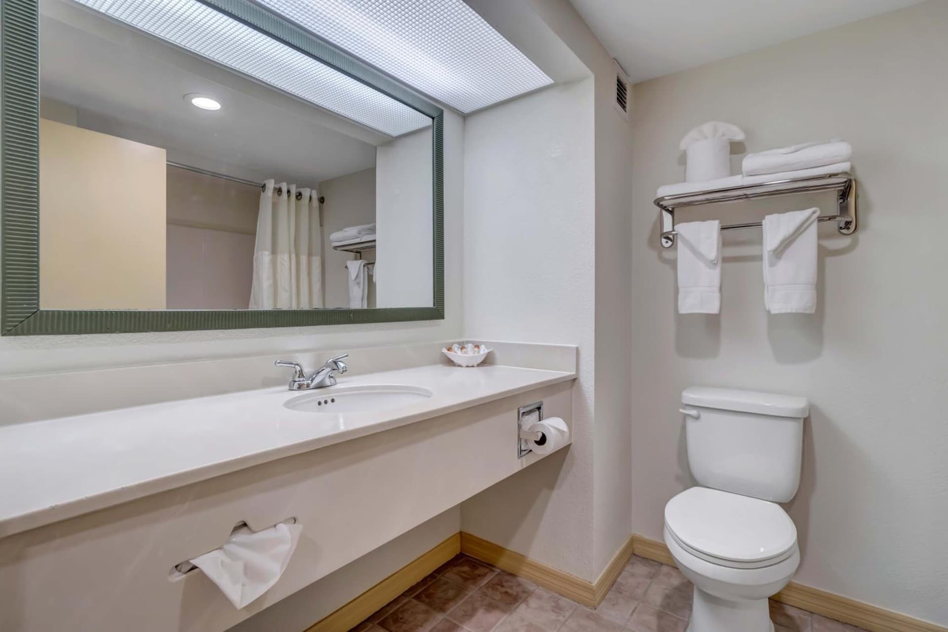 Hutchinson Island Hotel gallery photo in Fort Pierce, FL — image 75