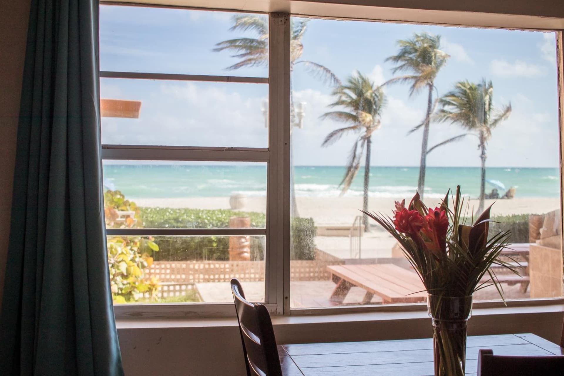 Riptide Oceanfront Hotel gallery photo in Hollywood, FL — image 11