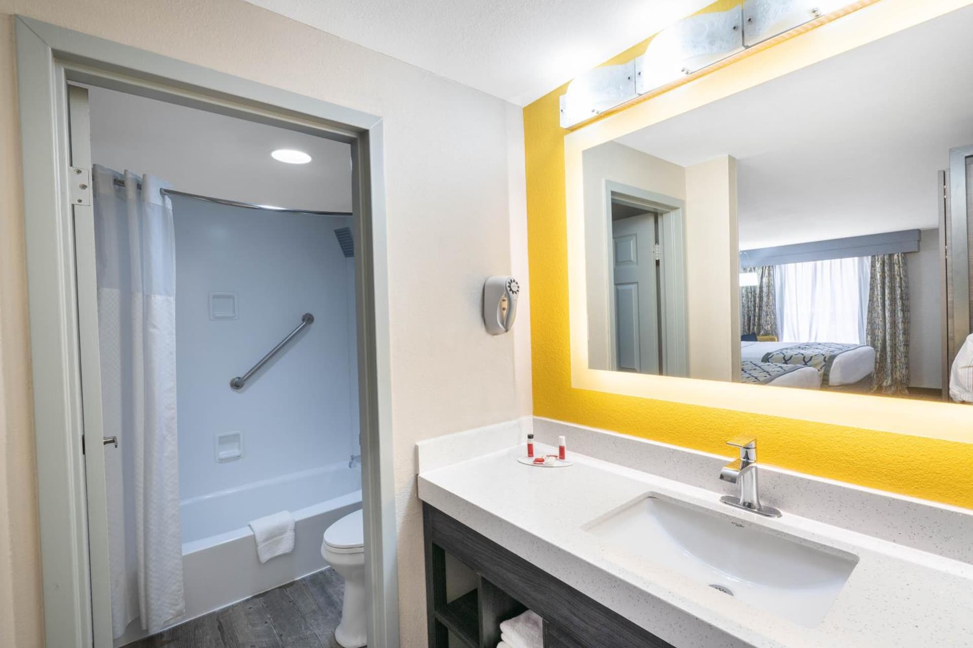 Baymont by Wyndham Murfreesboro gallery photo in Murfreesboro, TN — image 10