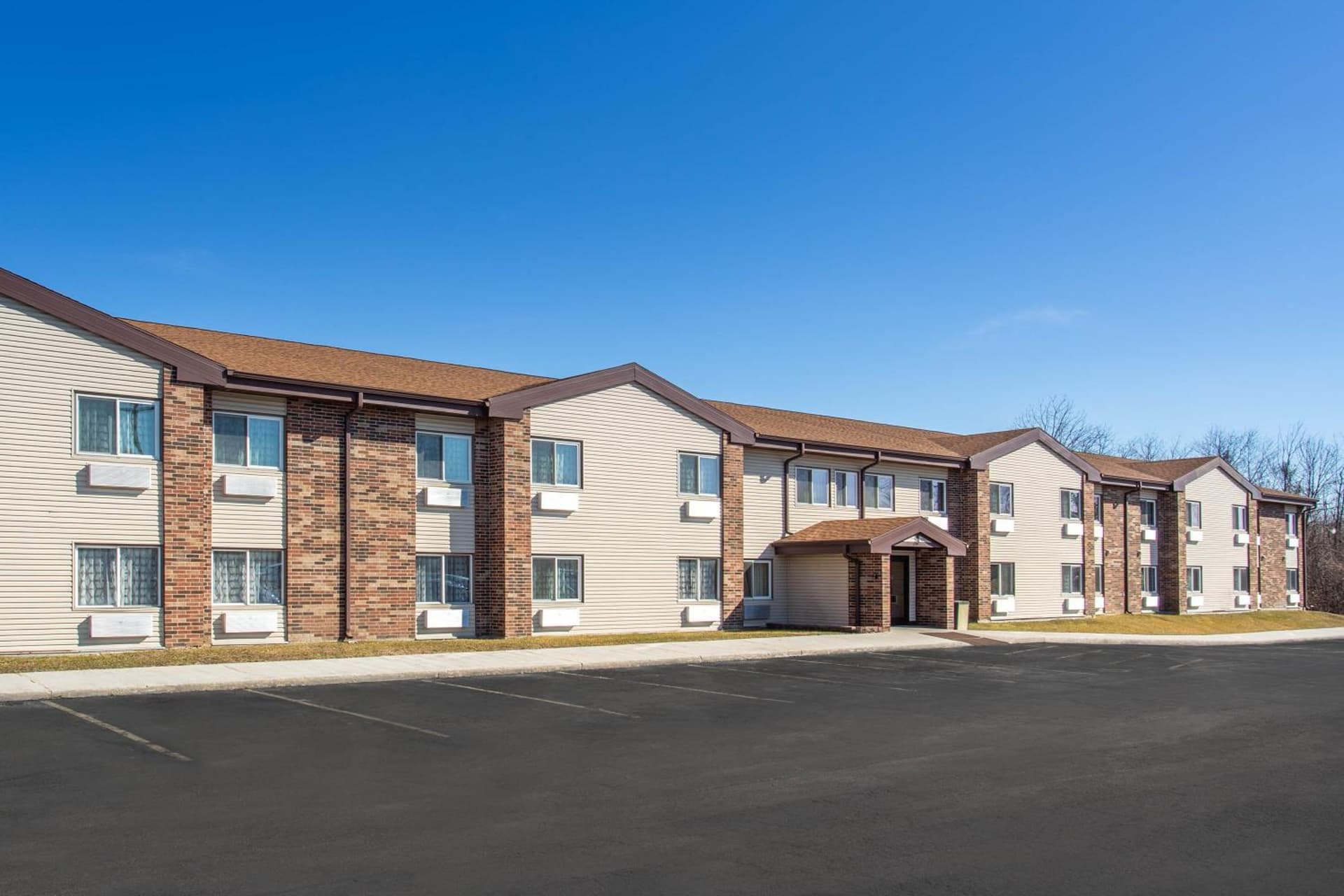Baymont by Wyndham Joliet gallery photo in Joliet, IL — image 48