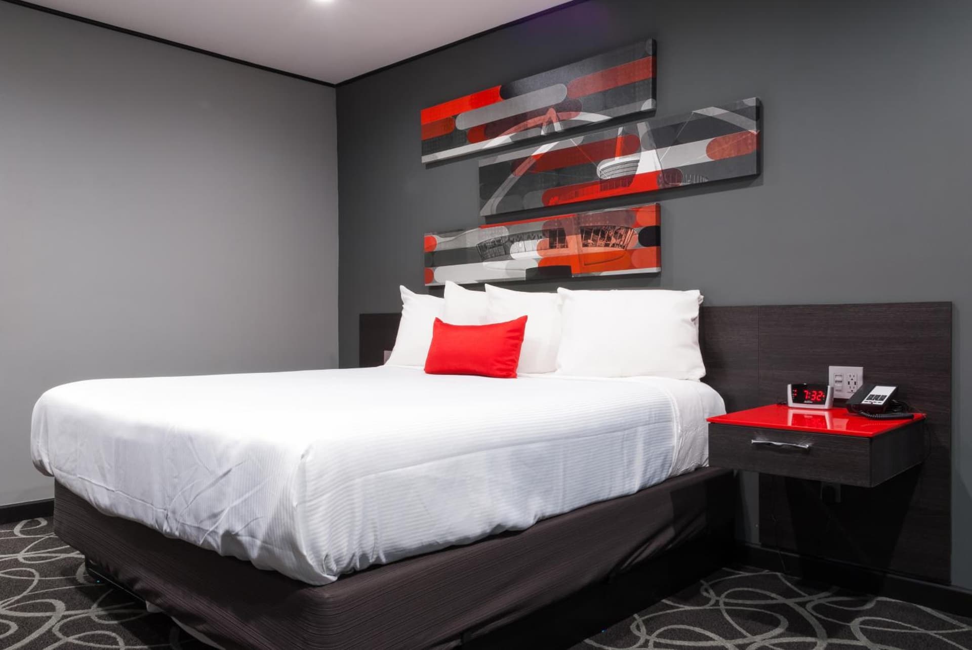 Astro Pasadena Hotel property views in Pasadena, CA — gallery photo 3