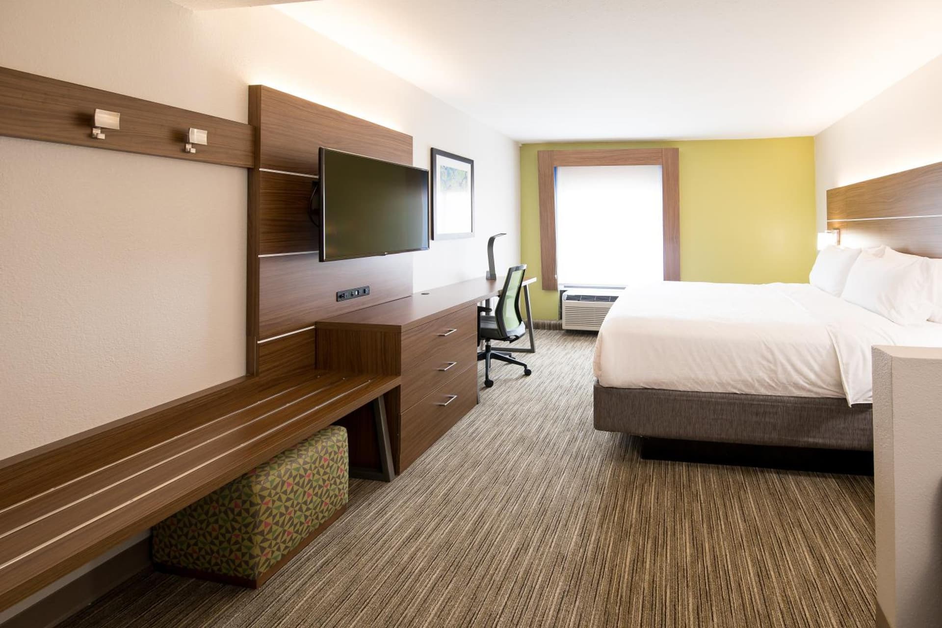 Holiday Inn Express Atlanta-Stone Mountain by IHG gallery photo in Stone Mountain, GA — image 10