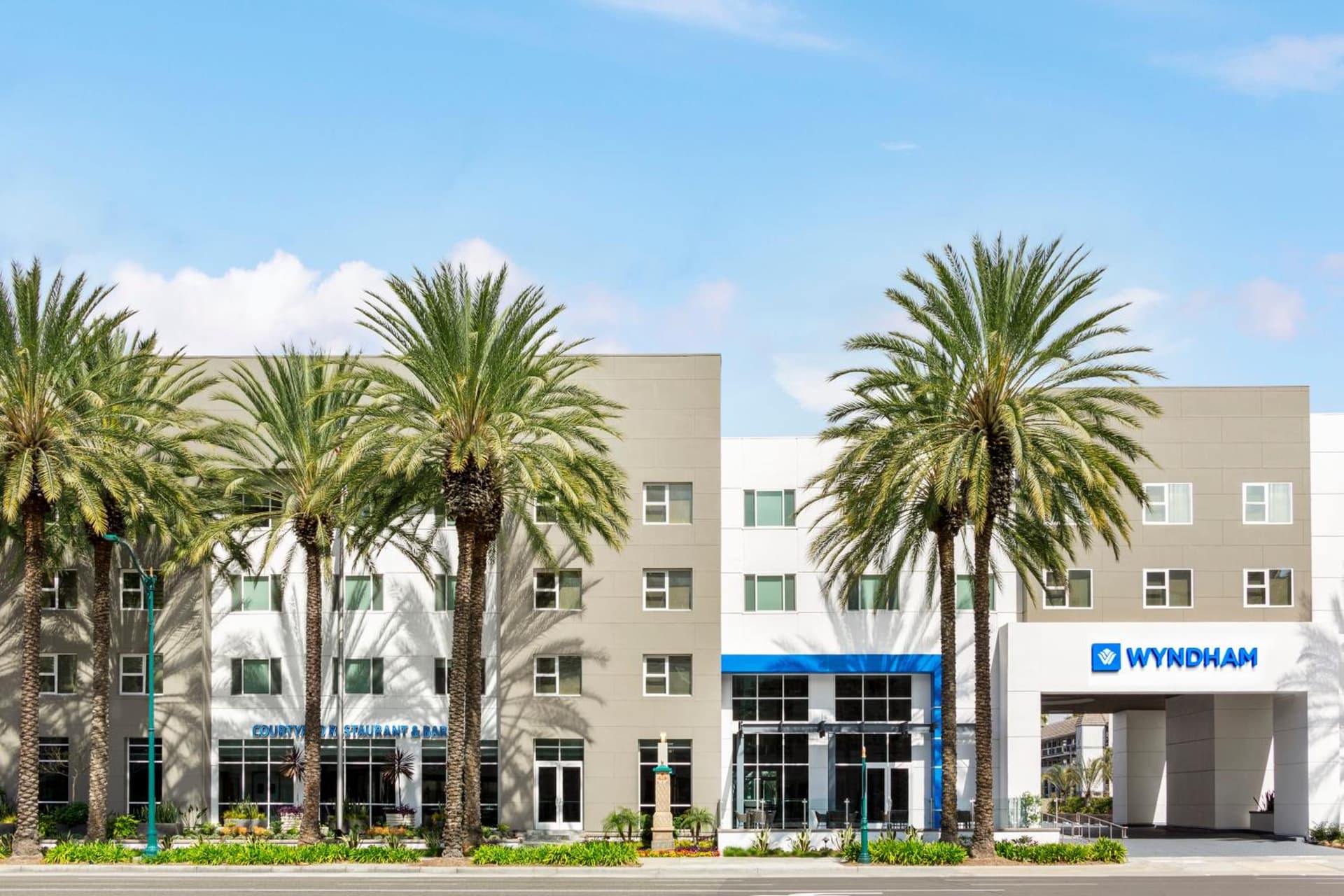 Wyndham Anaheim gallery photo in Anaheim, CA — image 71