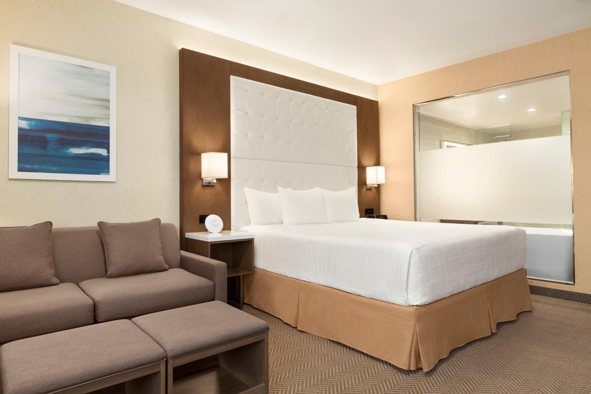 Wyndham Anaheim gallery photo in Anaheim, CA — image 60