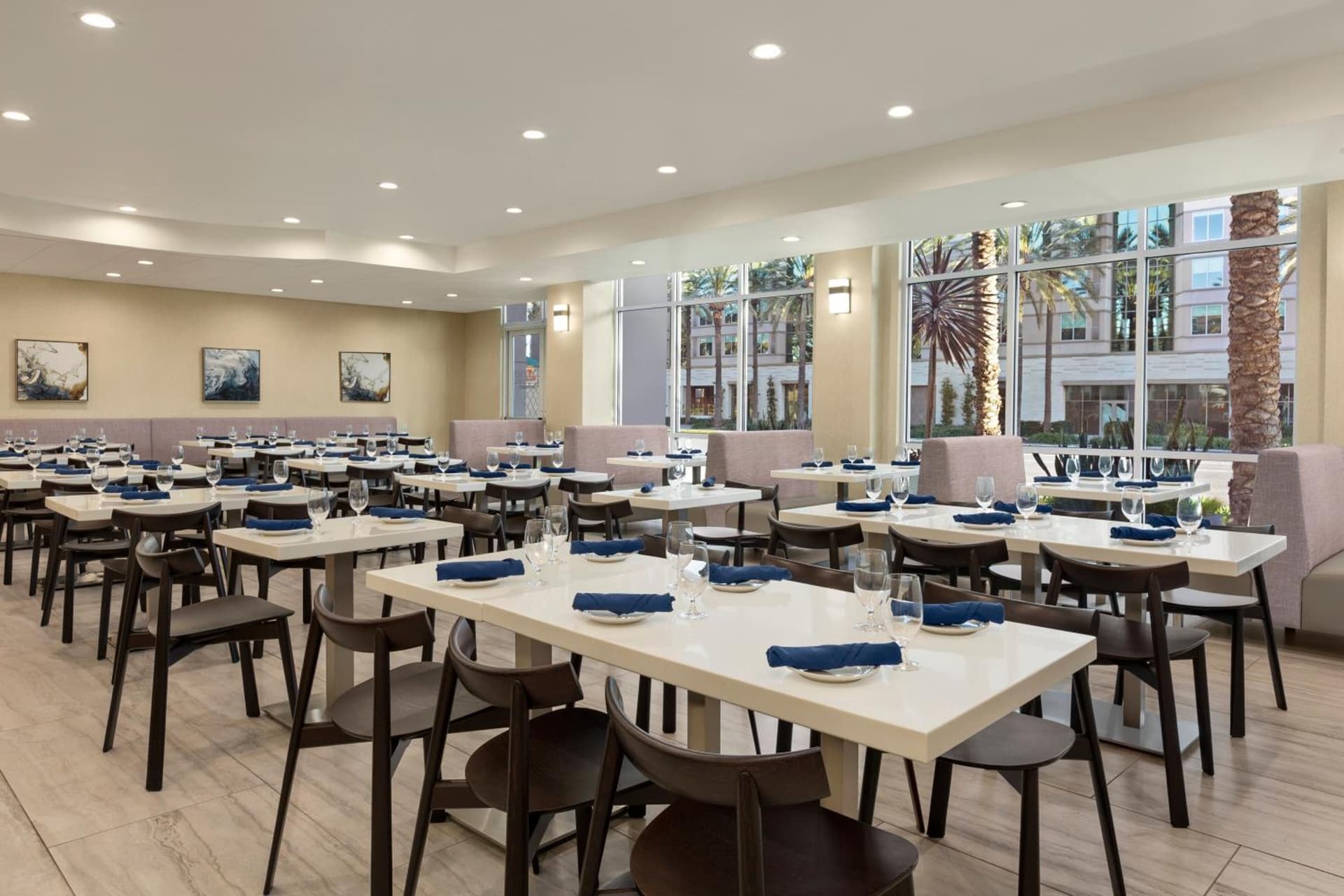 Wyndham Anaheim gallery photo in Anaheim, CA — image 37