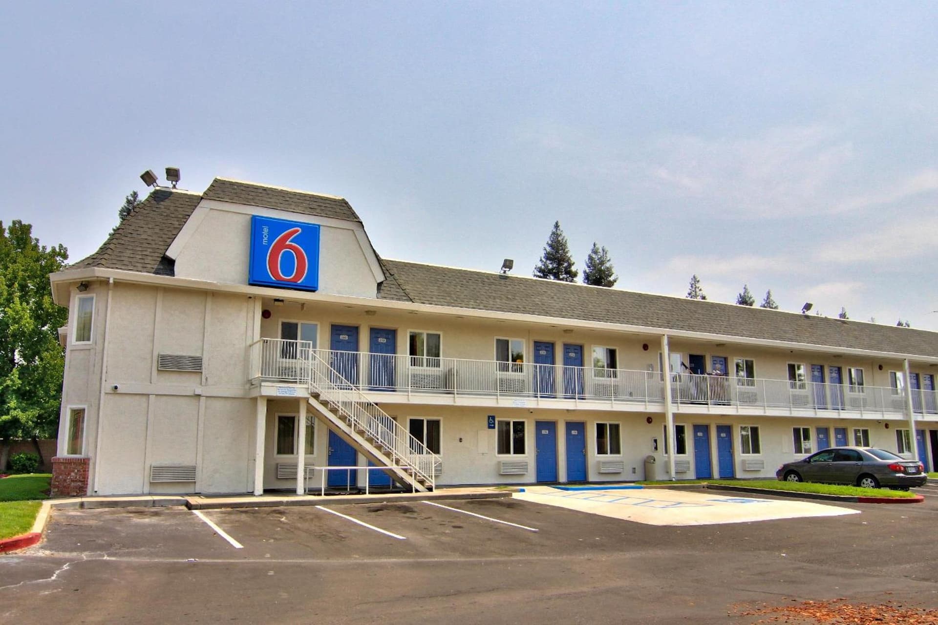 Motel 6-Sacramento, CA - South Sacramento and Elk Grove featured exterior or lobby in Sacramento, CA — similar hotel