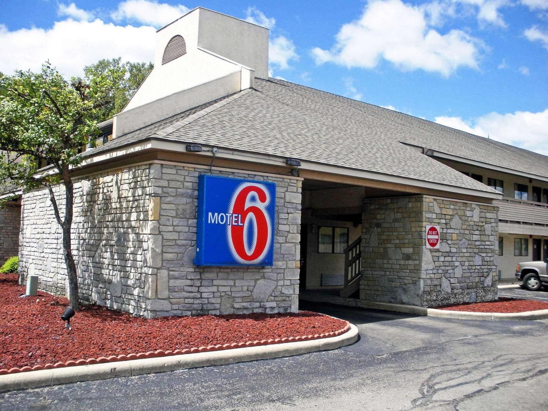 Motel 6-Dayton, OH - Englewood property views in Englewood, OH — gallery photo 3