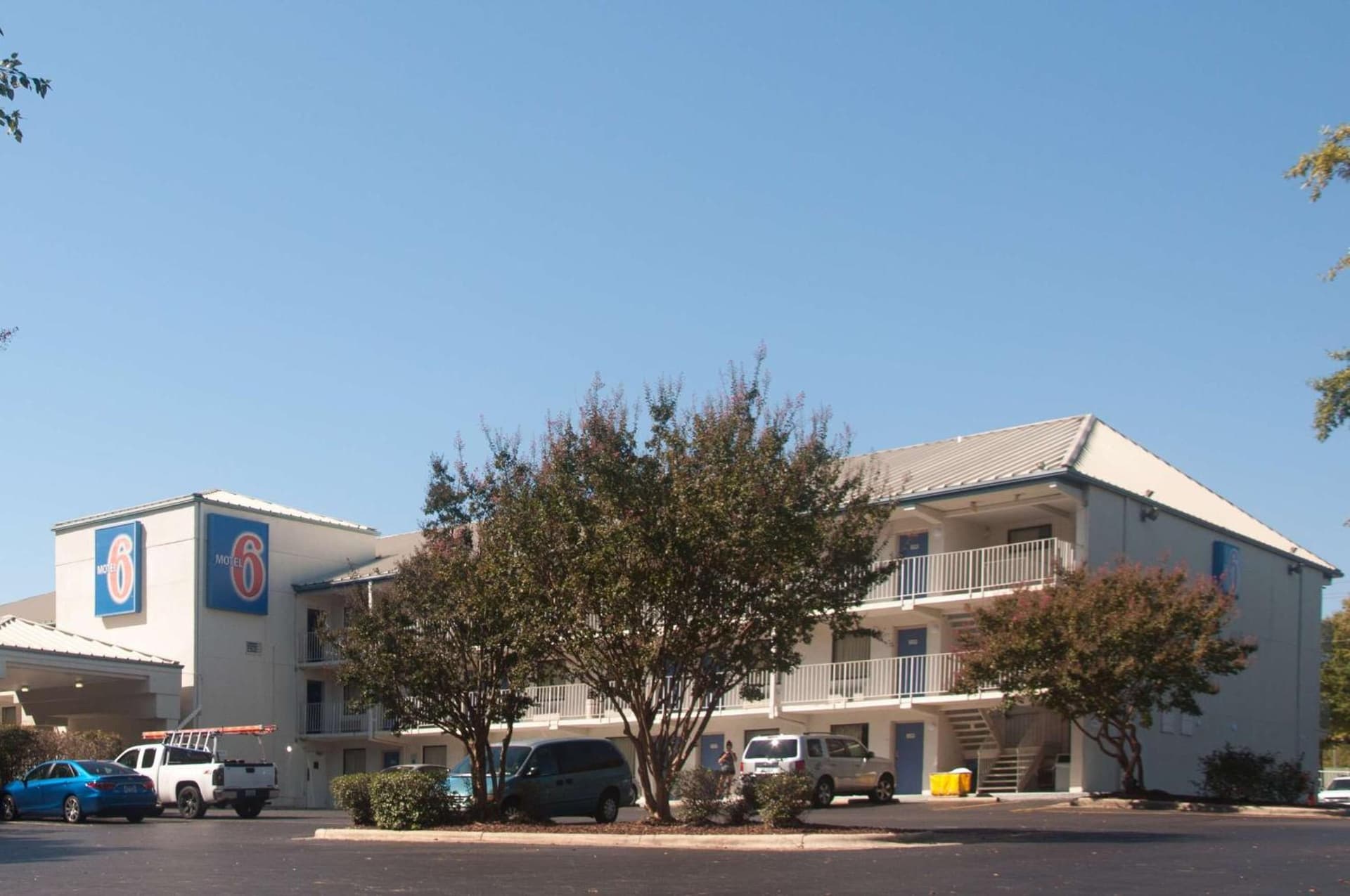 Motel 6-Raleigh, NC - Cary gallery photo in Cary, NC — image 11