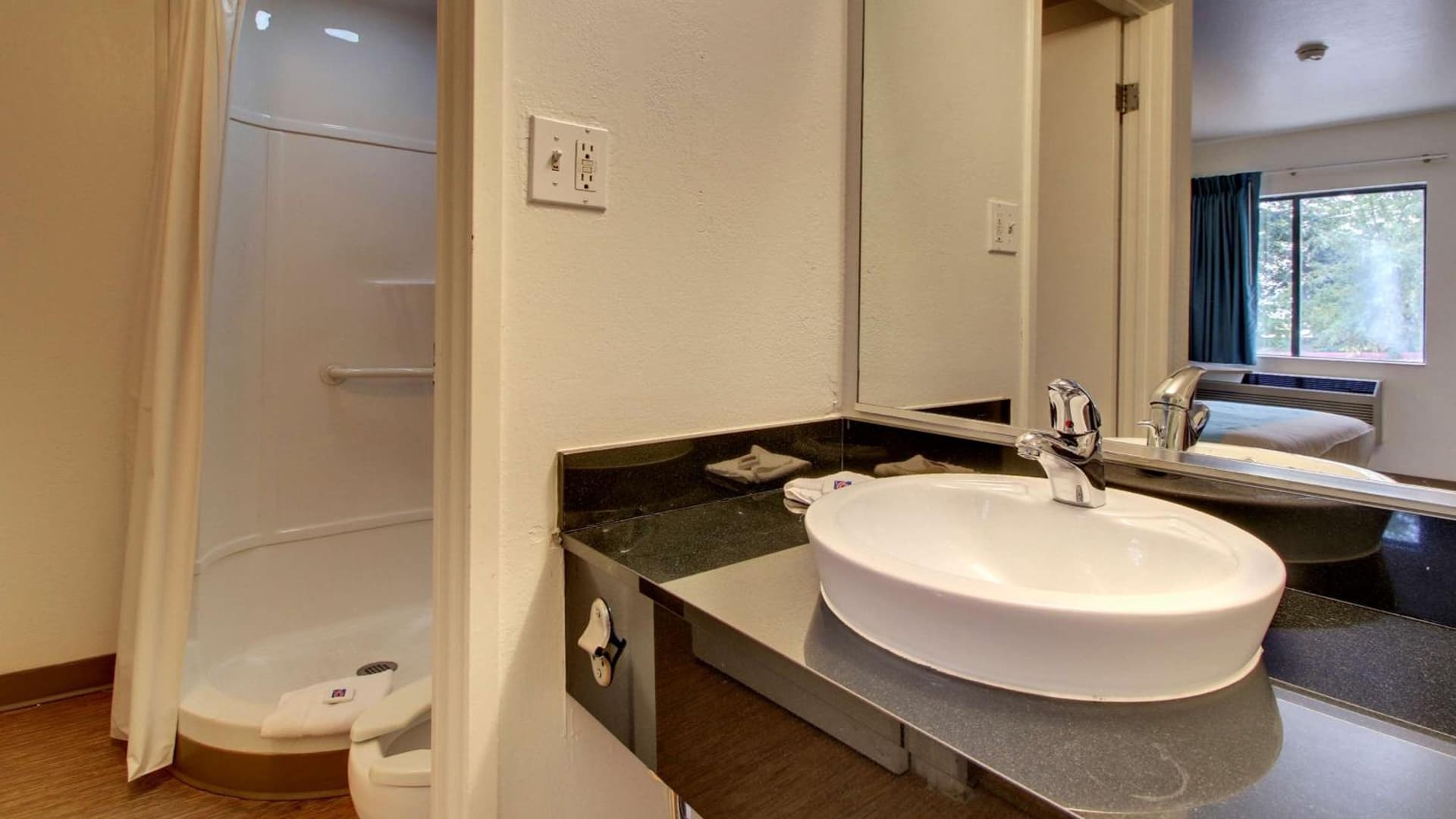 Motel 6-Des Moines, IA - North gallery photo in Des Moines, IA — image 49