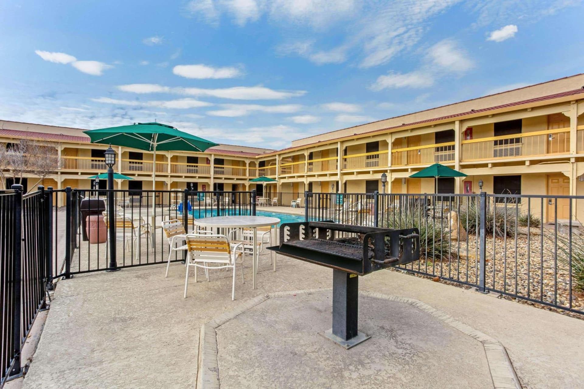 La Quinta Inn by Wyndham and Conference Center San Angelo gallery photo in San Angelo, TX — image 11