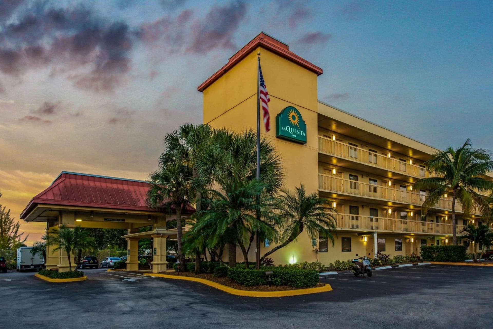 La Quinta Inn by Wyndham West Palm Beach - Florida Turnpike gallery photo in West Palm Beach, FL — image 25