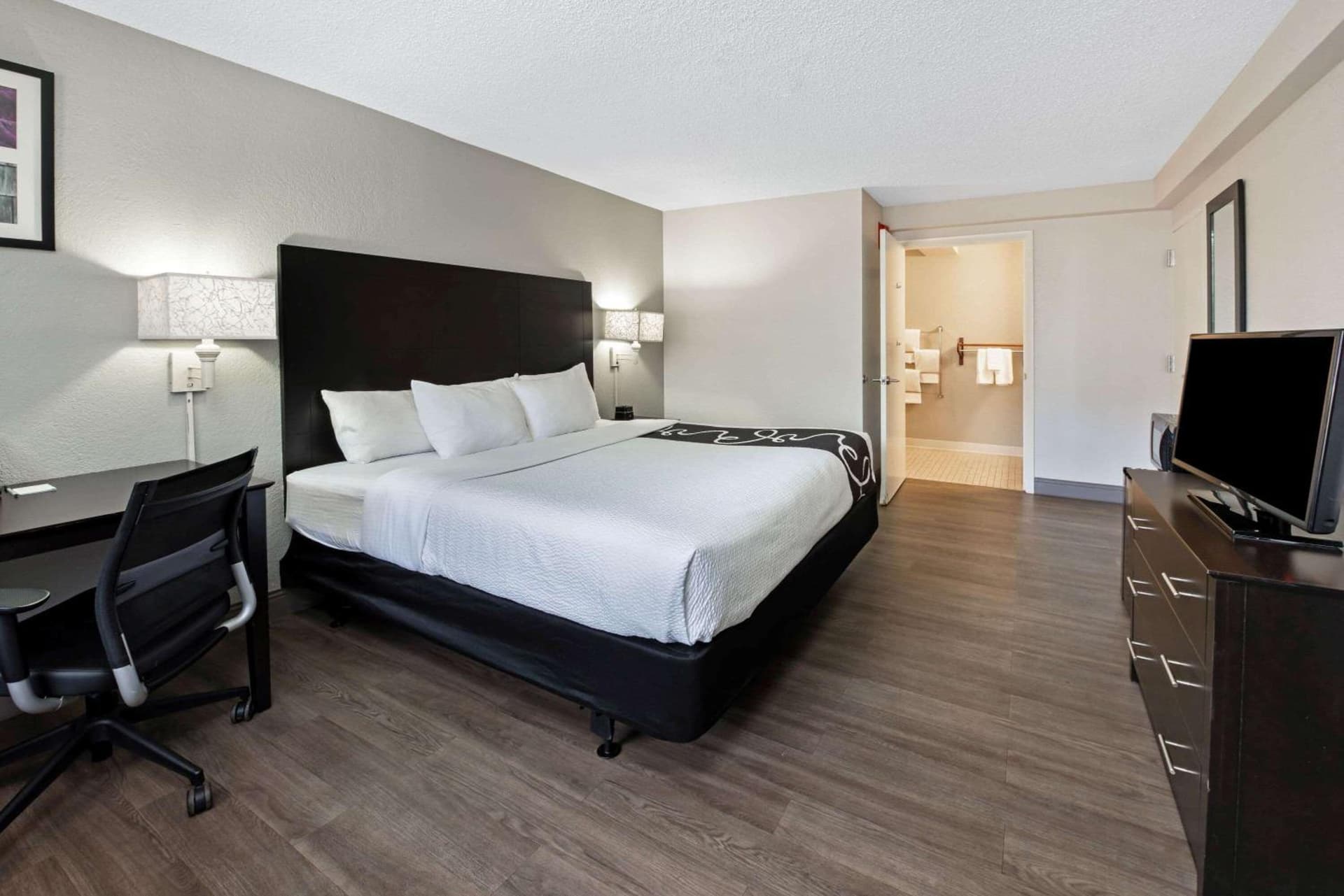 La Quinta Inn by Wyndham West Palm Beach - Florida Turnpike gallery photo in West Palm Beach, FL — image 35