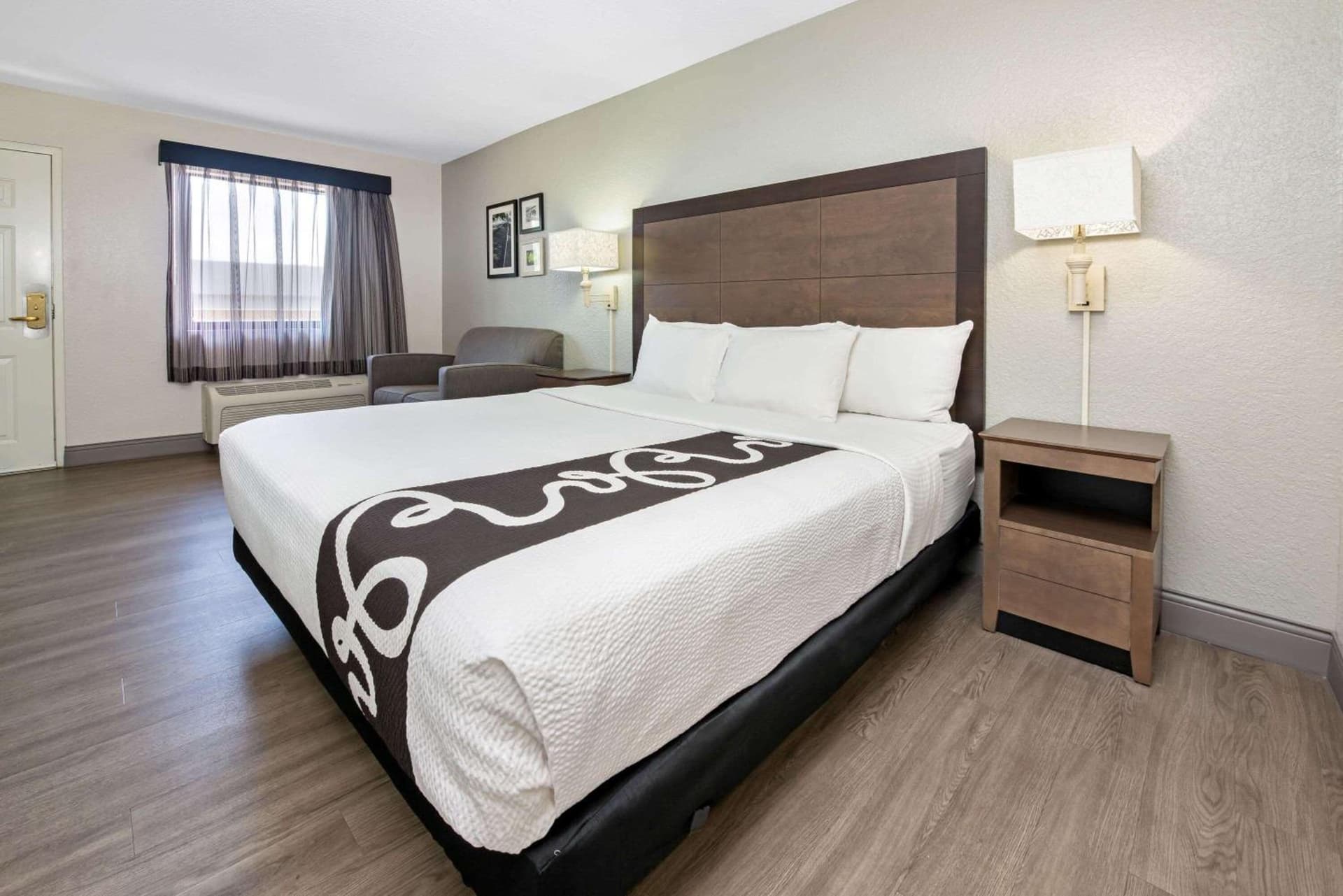 La Quinta Inn by Wyndham West Palm Beach - Florida Turnpike gallery photo in West Palm Beach, FL — image 54