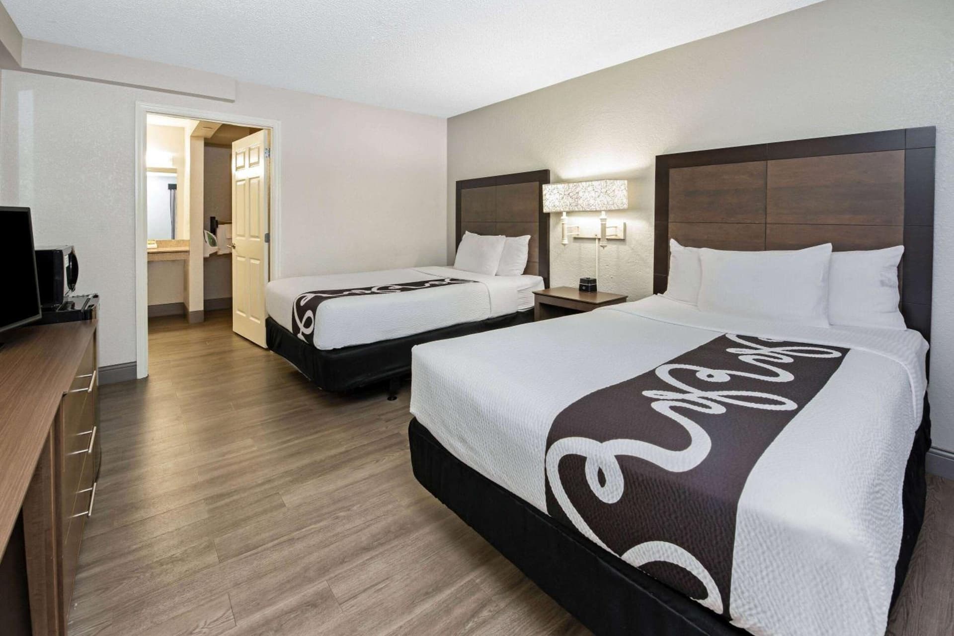 La Quinta Inn by Wyndham West Palm Beach - Florida Turnpike gallery photo in West Palm Beach, FL — image 15