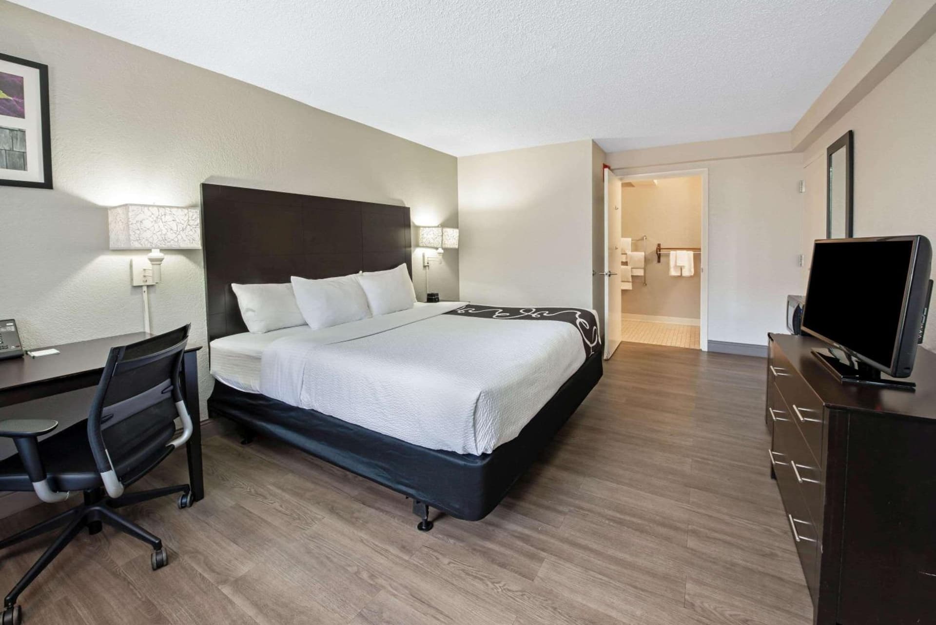 La Quinta Inn by Wyndham West Palm Beach - Florida Turnpike gallery photo in West Palm Beach, FL — image 49