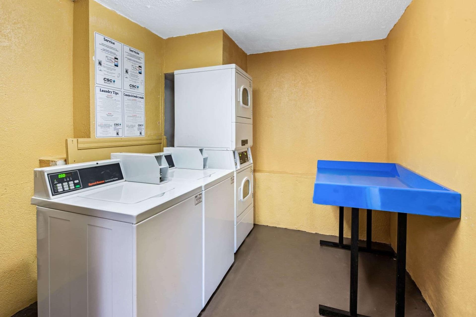 La Quinta Inn by Wyndham West Palm Beach - Florida Turnpike gallery photo in West Palm Beach, FL — image 44