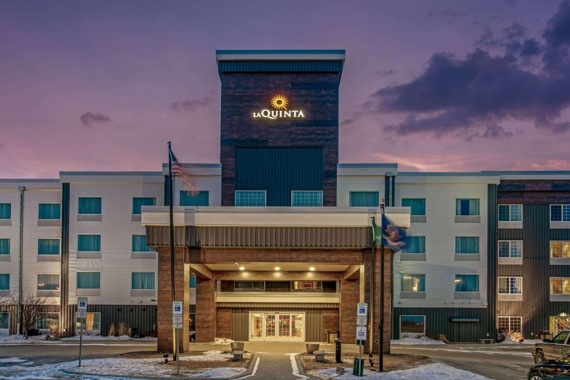La Quinta by Wyndham Bismarck gallery photo in Bismarck, ND — image 31