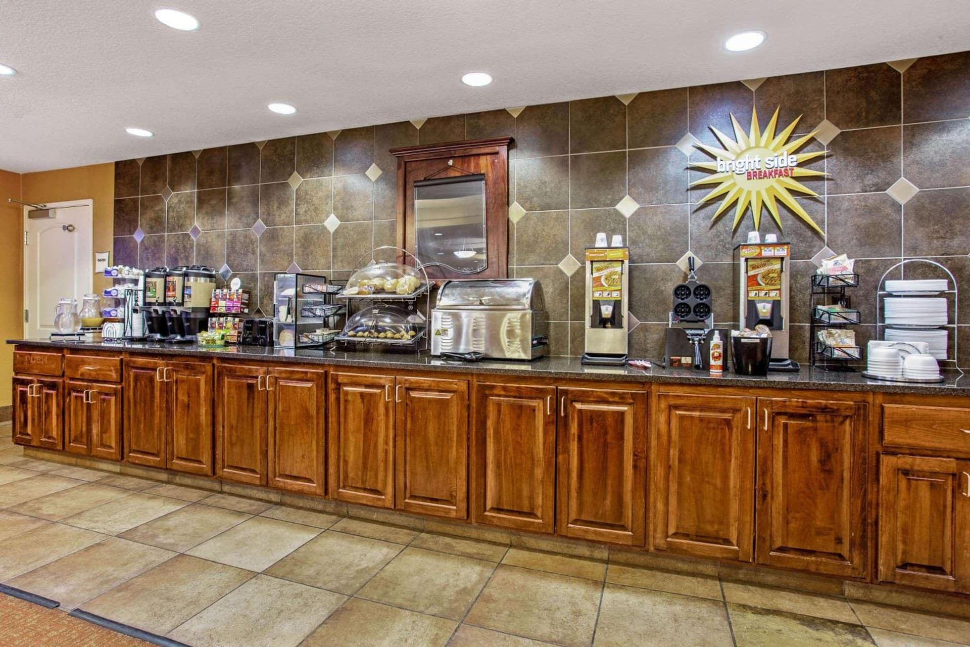 La Quinta by Wyndham Bismarck gallery photo in Bismarck, ND — image 10