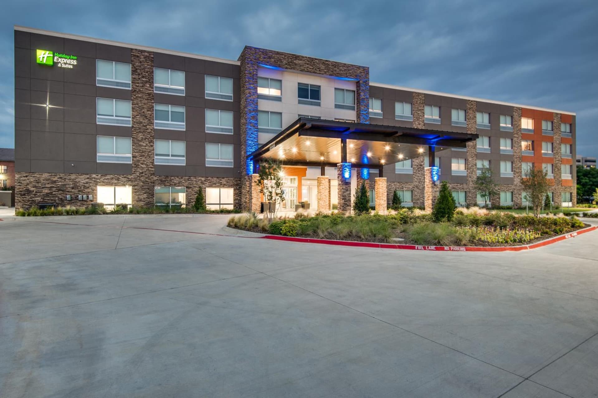 Holiday Inn Express & Suites Dallas North - Addison by IHG featured exterior or lobby in Addison, TX — similar hotel