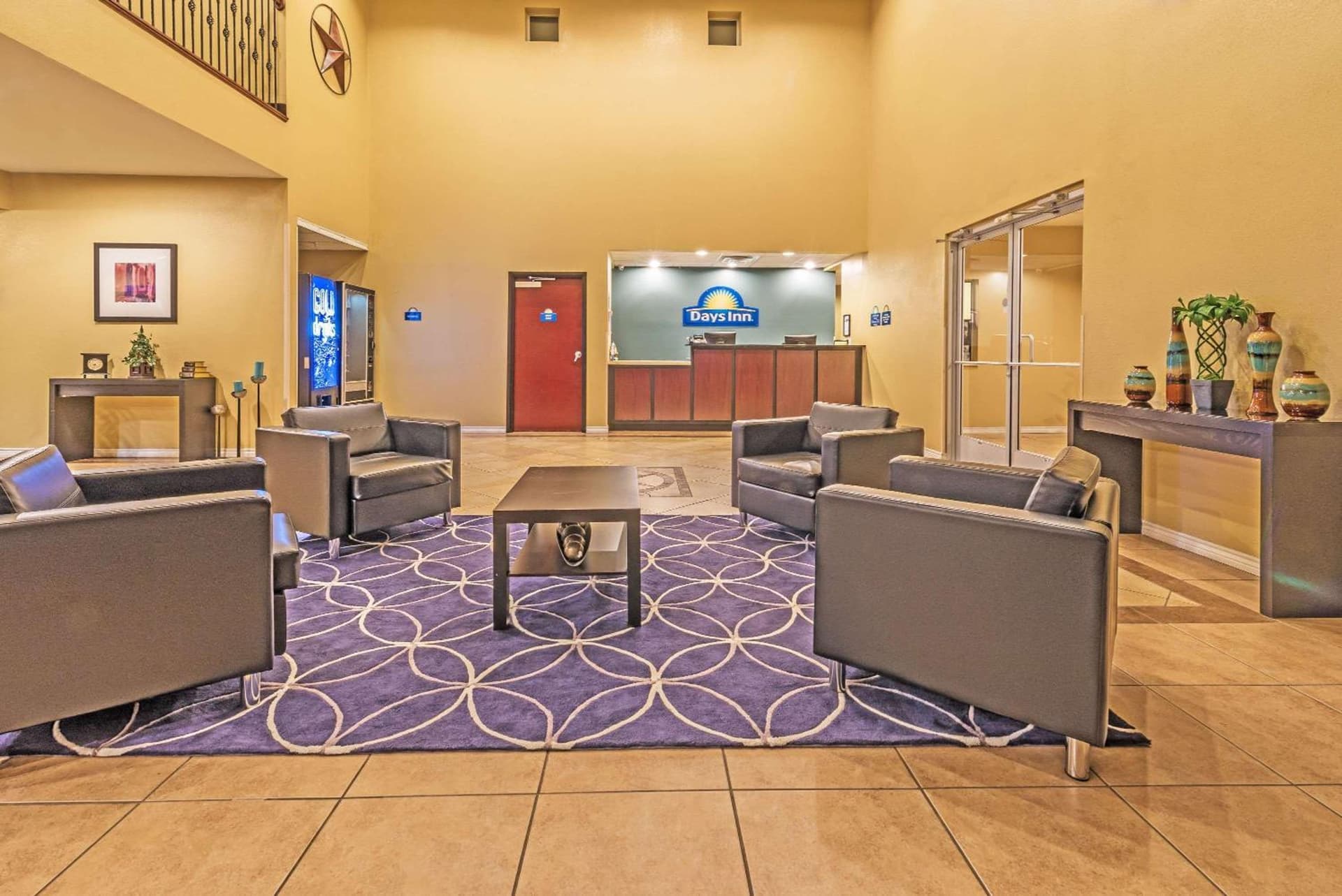 Days Inn by Wyndham Rockdale Texas interior in Rockdale, TX — gallery photo 2