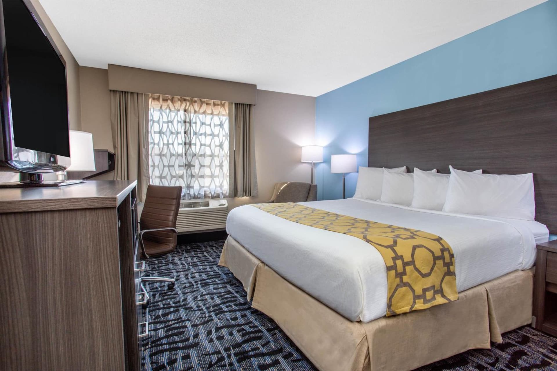 Baymont by Wyndham Joliet gallery photo in Joliet, IL — image 30