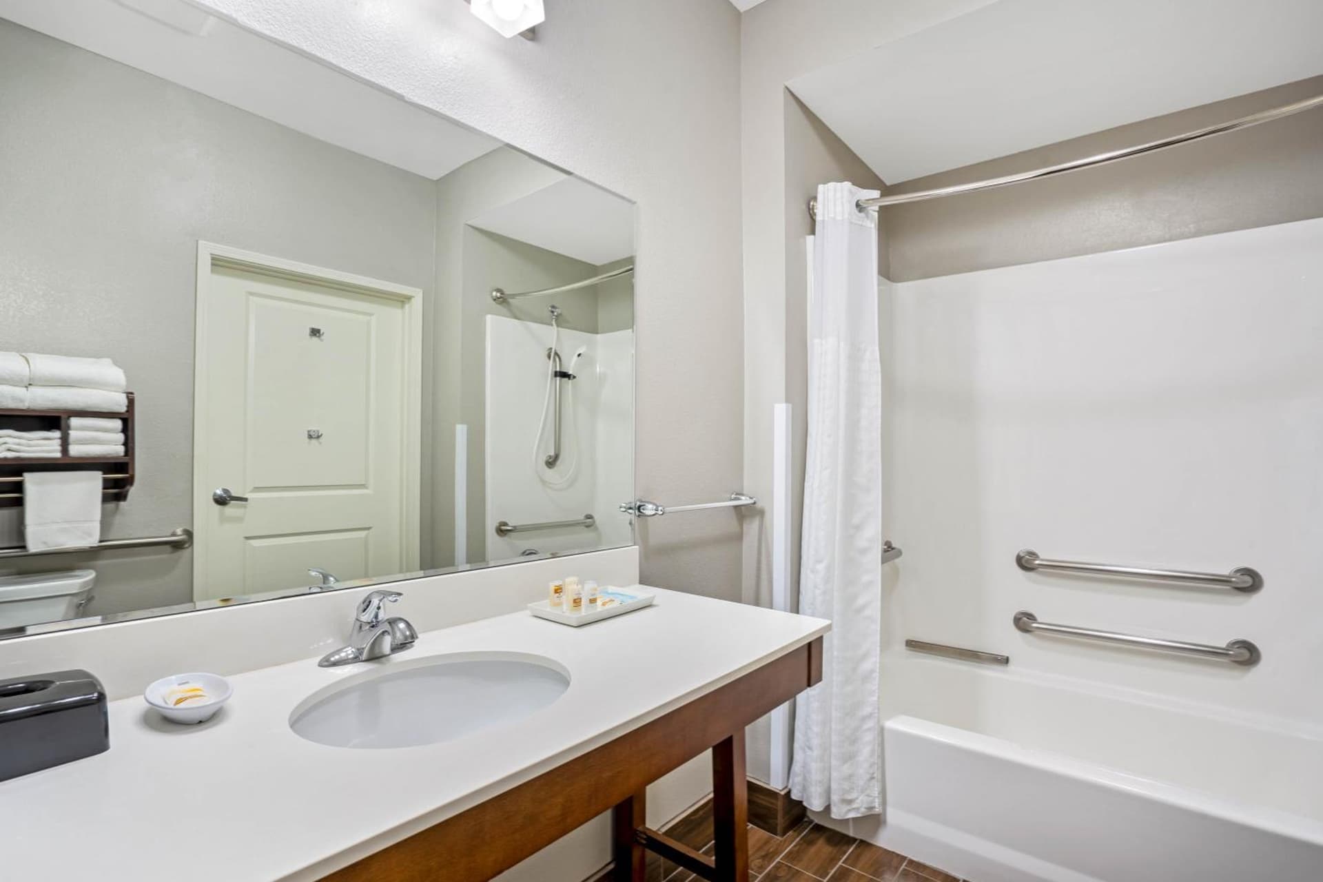 La Quinta by Wyndham Houston NW Beltway8/WestRD gallery photo in Houston, TX — image 42