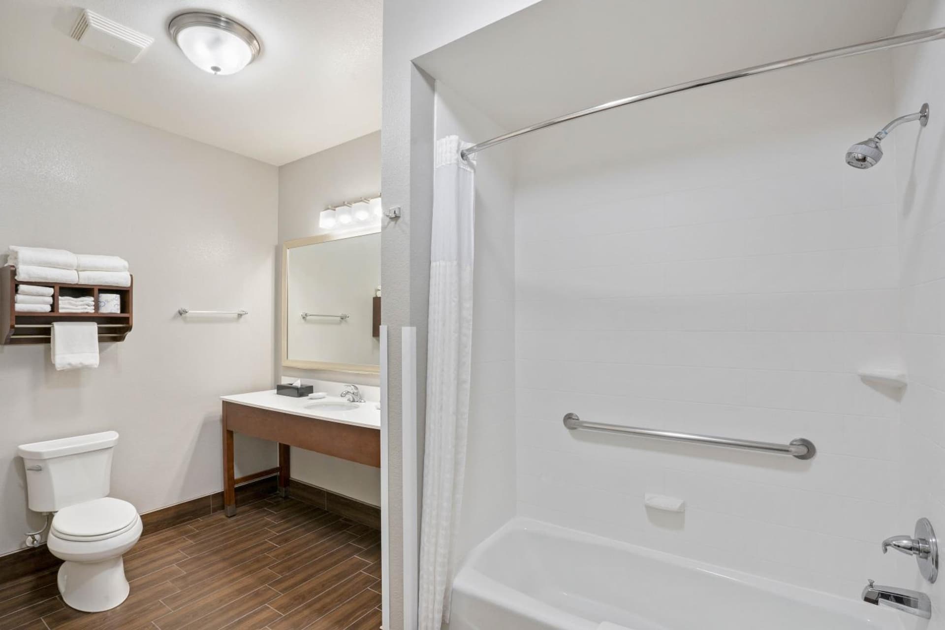 La Quinta by Wyndham Houston NW Beltway8/WestRD gallery photo in Houston, TX — image 27