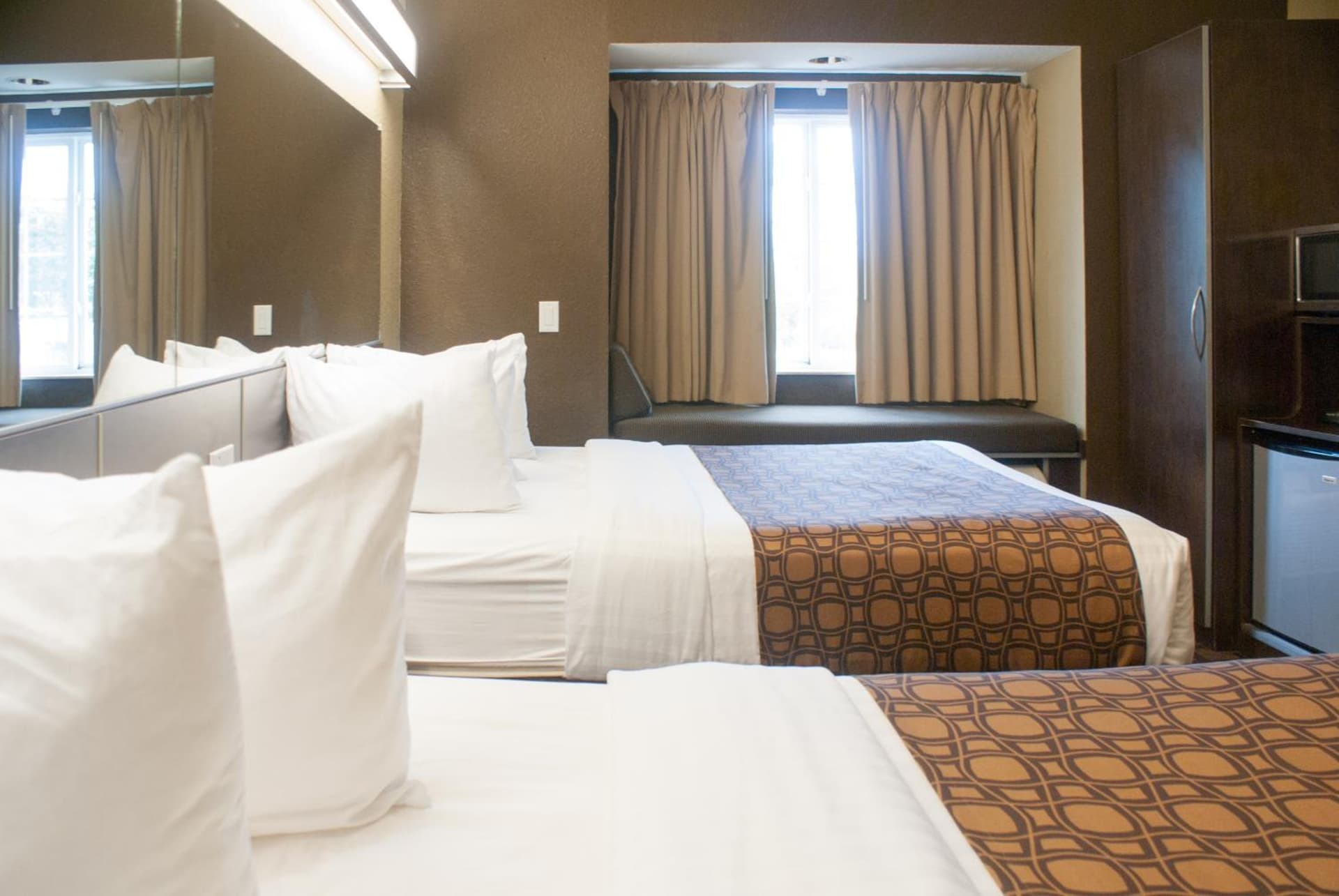 Microtel Inn & Suites by Wyndham Jacksonville Airport gallery photo in Jacksonville, FL — image 29